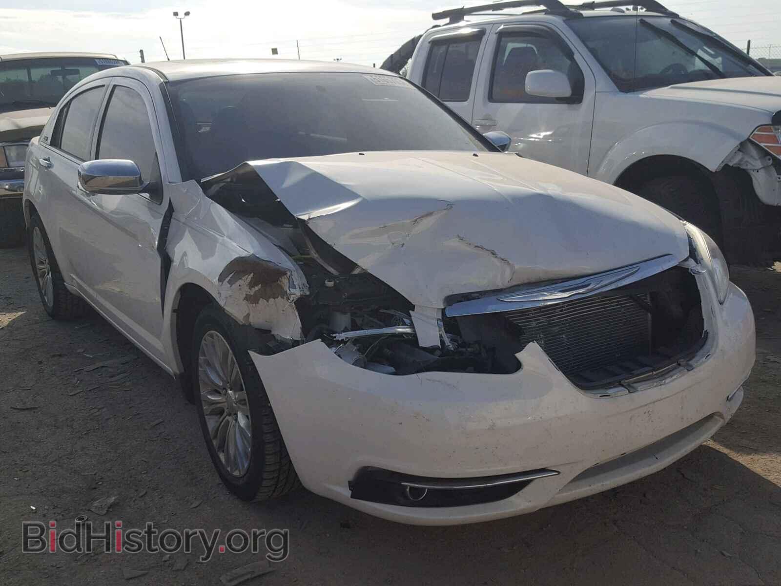Photo 1C3BC2FGXBN504324 - CHRYSLER 200 2011