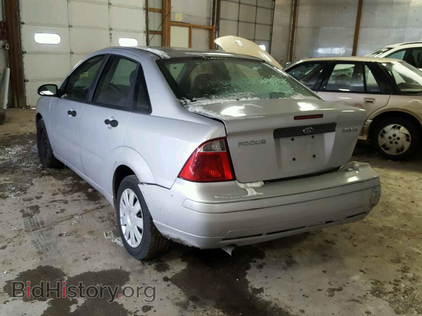 2005 FORD FOCUS - VIN: 1FAFP34N05W138385 - Фото 3