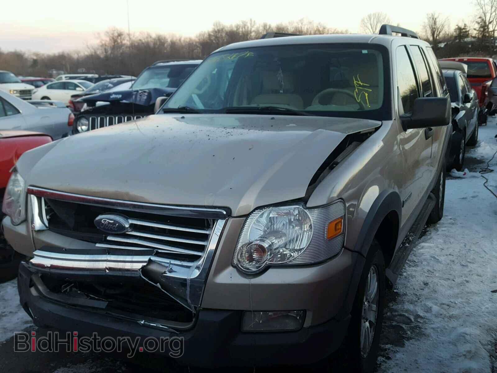 2006 FORD EXPLORER - VIN: 1FMEU73E76UB63638 - Фото 2