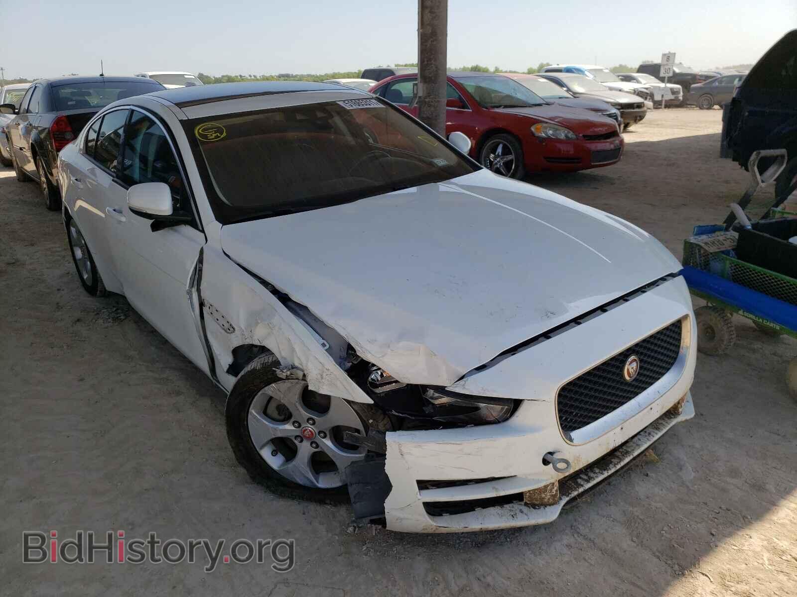 Photo SAJAR4BG5HA977959 - JAGUAR XE 2017