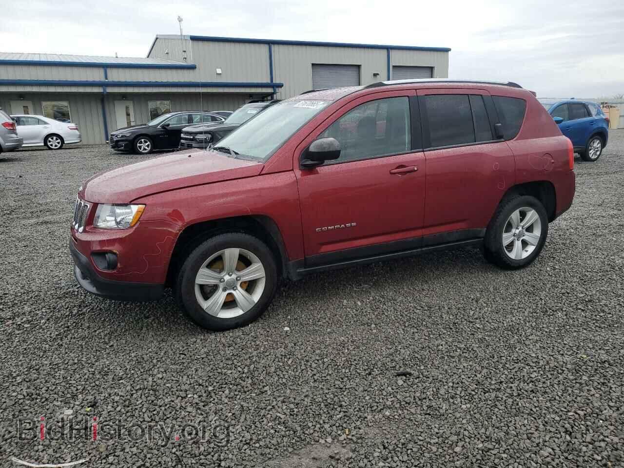 Photo 1J4NF1FB4BD134809 - JEEP COMPASS 2011