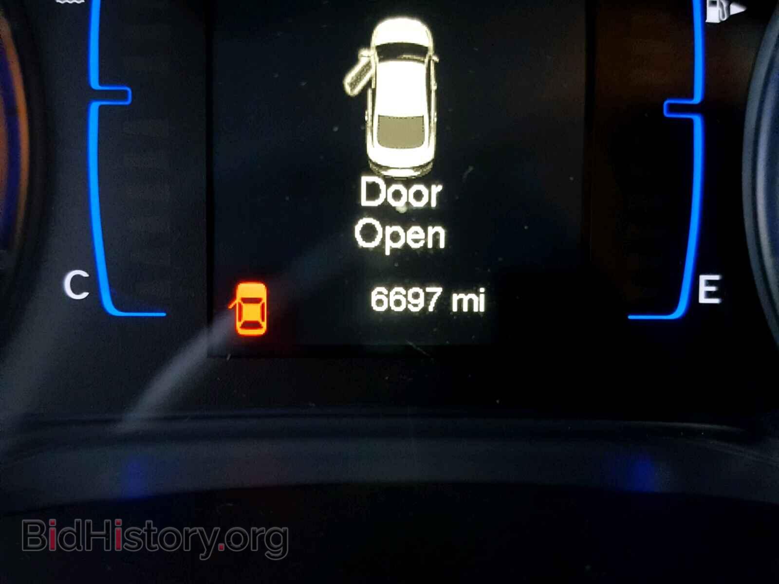 2017 CHRYSLER 200 - VIN: 1C3CCCAB8HN509777 - Фото 8