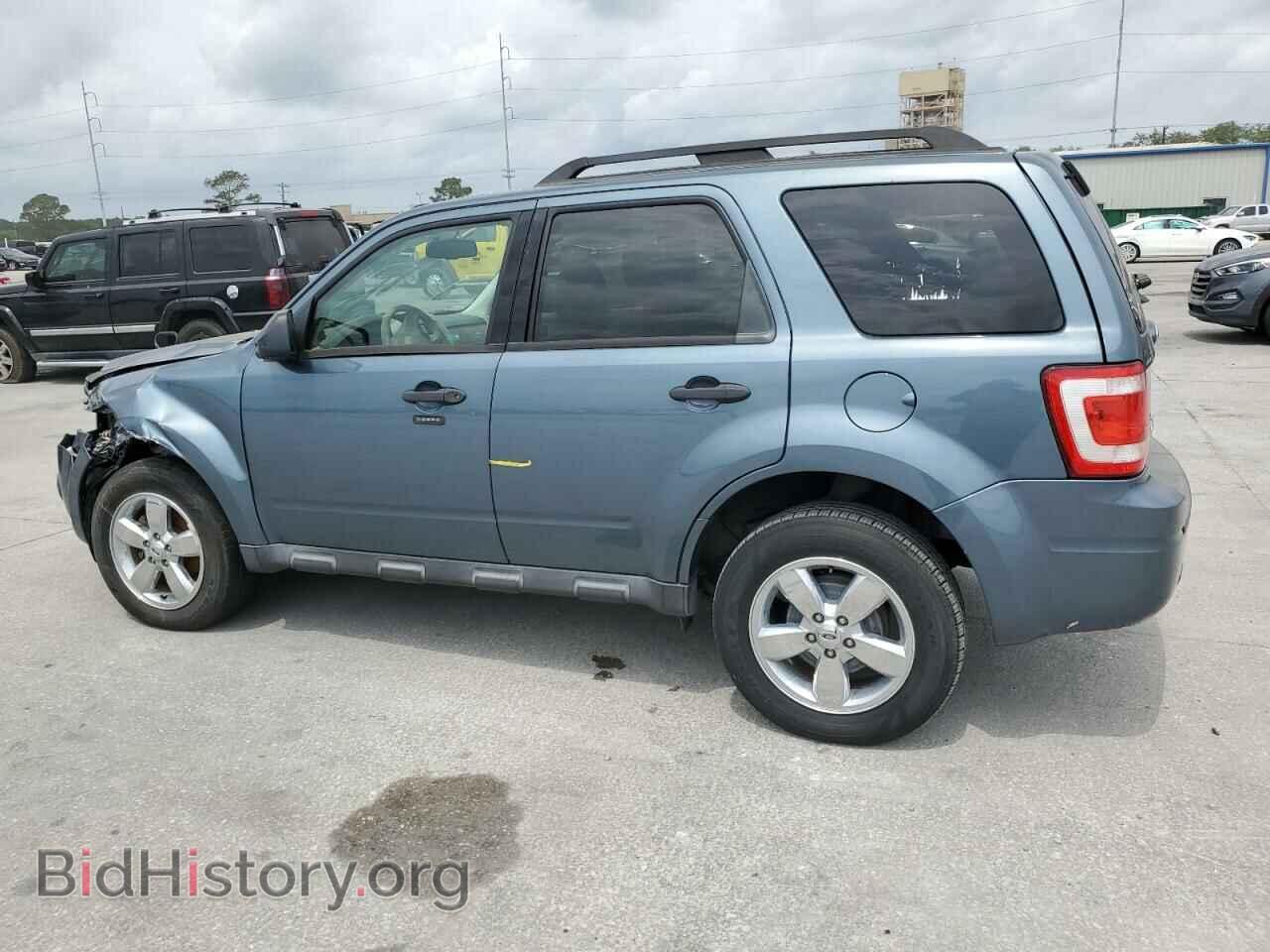2011 FORD ESCAPE - VIN: 1FMCU0D72BKC23507 - Фото 2