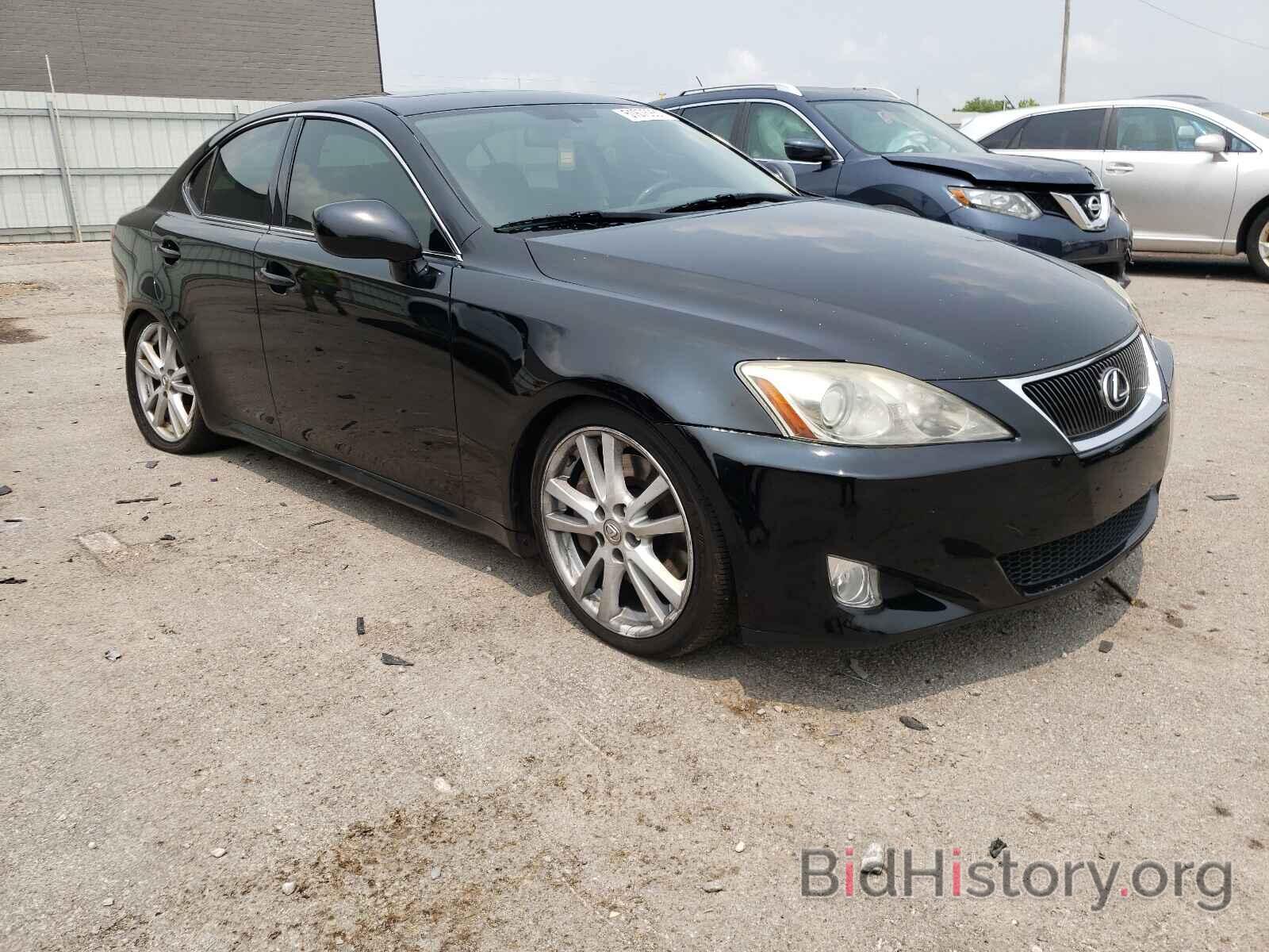 Photo JTHBE262X62002932 - LEXUS IS 2006