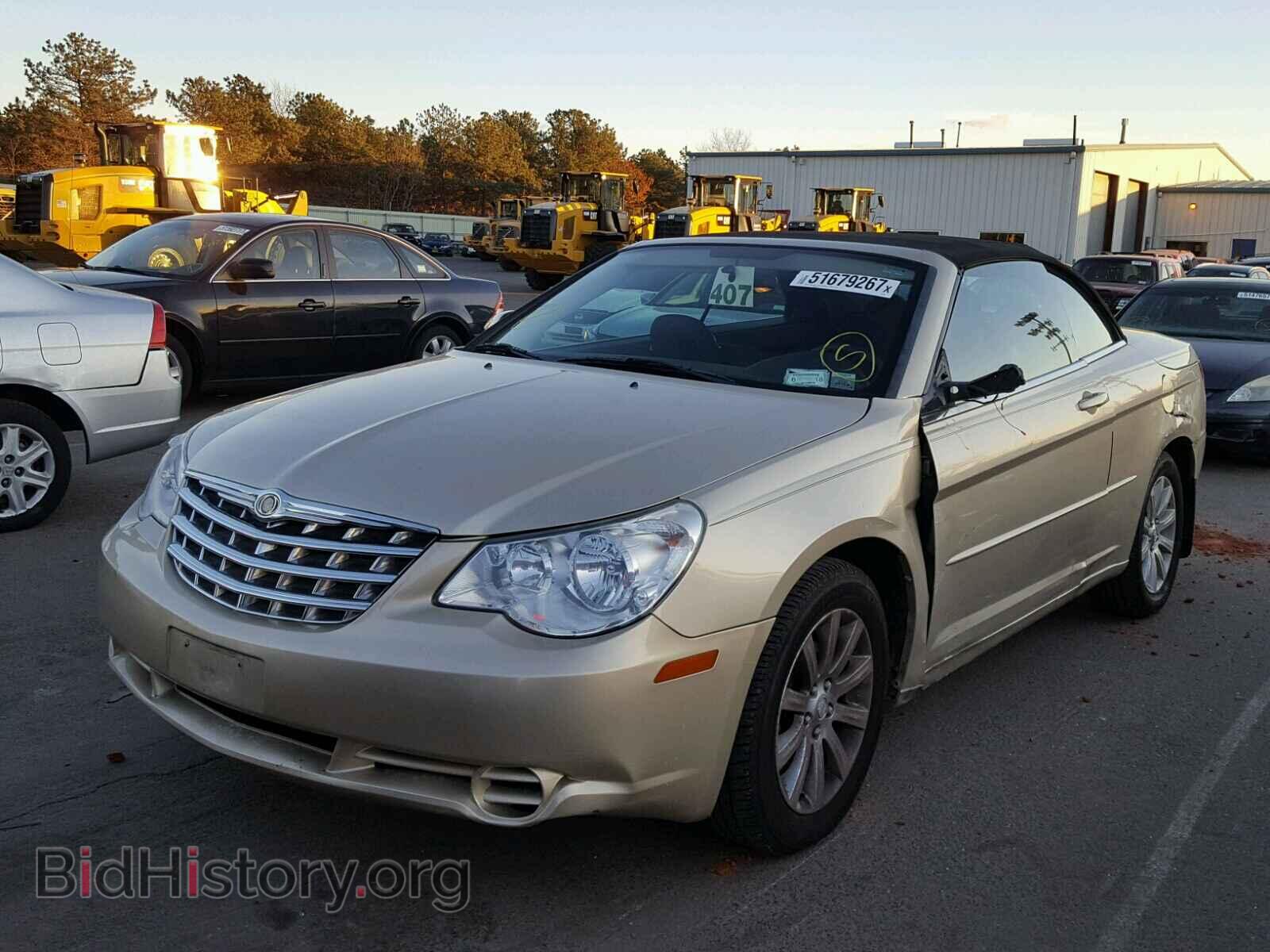 2010 CHRYSLER SEBRING - VIN: 1C3BC5ED3AN142540 - Фото 2