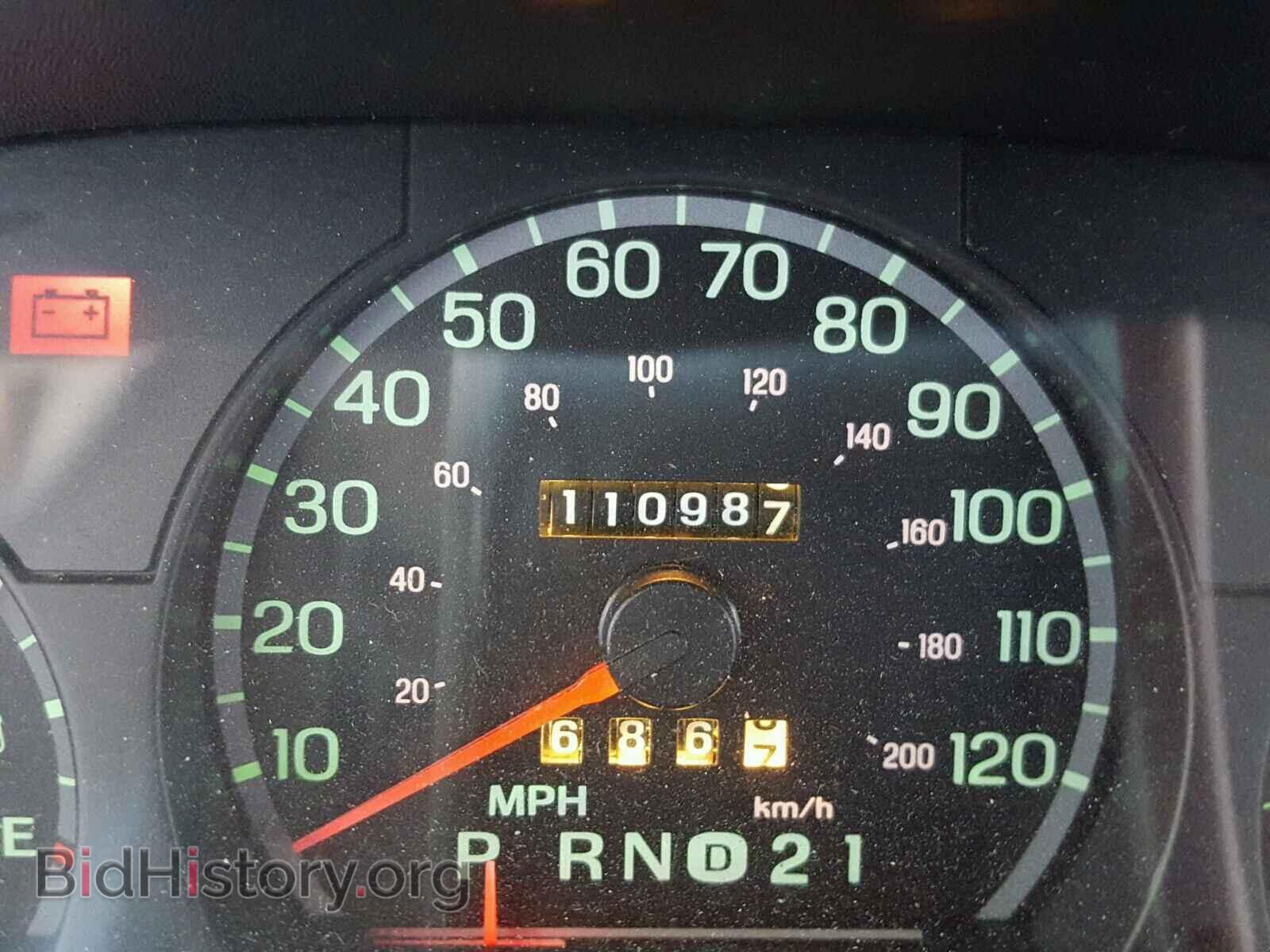 2000 FORD CROWN VIC - VIN: 2FAFP73W7YX100291 - Фото 8