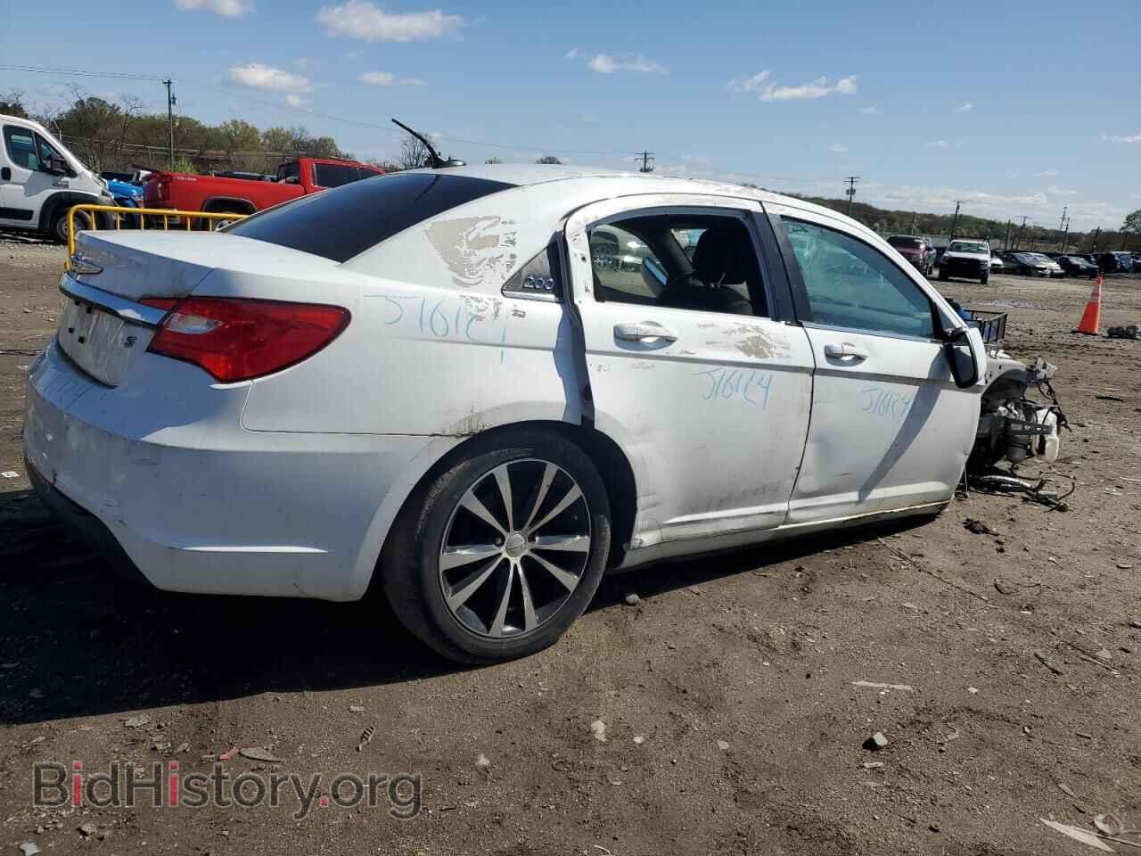 2013 CHRYSLER 200 - VIN: 1C3CCBBB0DN583858 - Фото 3