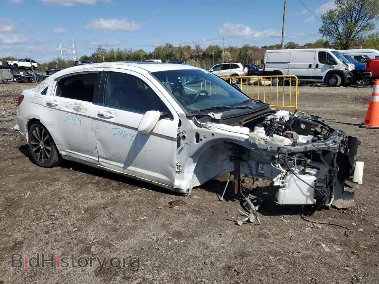 2013 CHRYSLER 200 - VIN: 1C3CCBBB0DN583858 - Фото 4