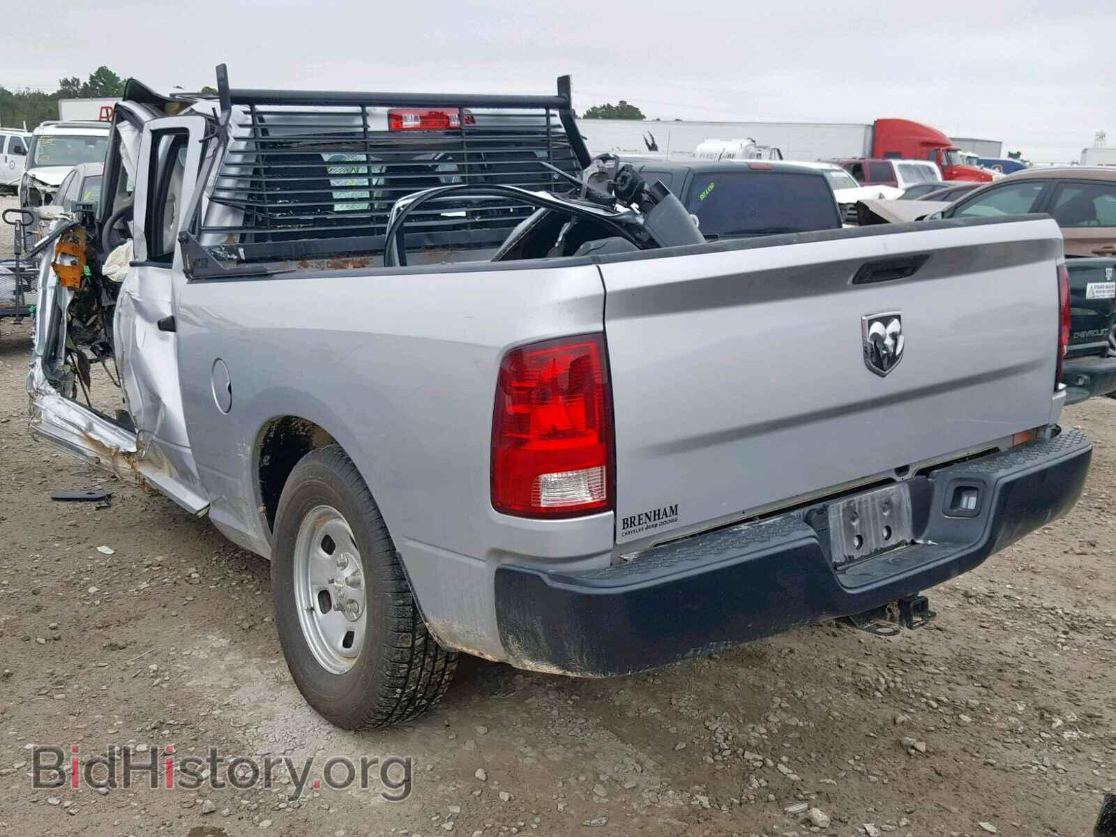 2018 RAM 1500 ST - VIN: 1C6RR6FG7JS330381 - Фото 3