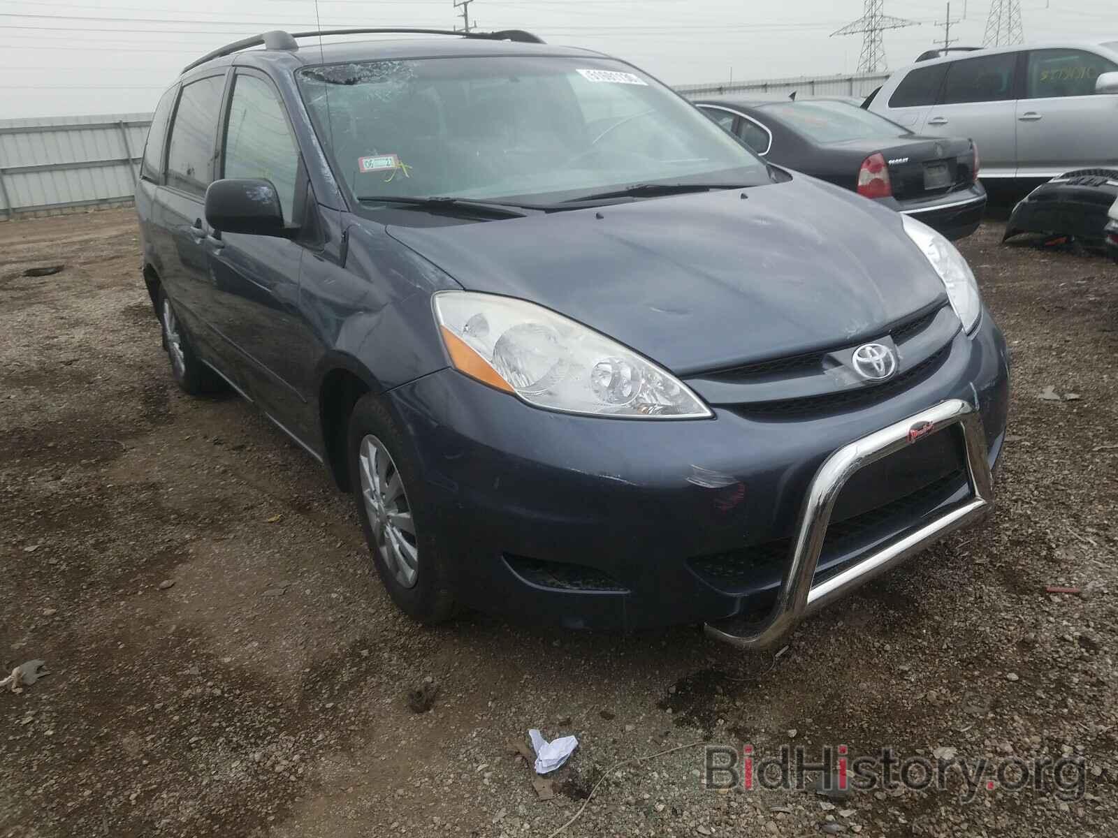 Photo 5TDKK4CC4AS290659 - TOYOTA SIENNA 2010