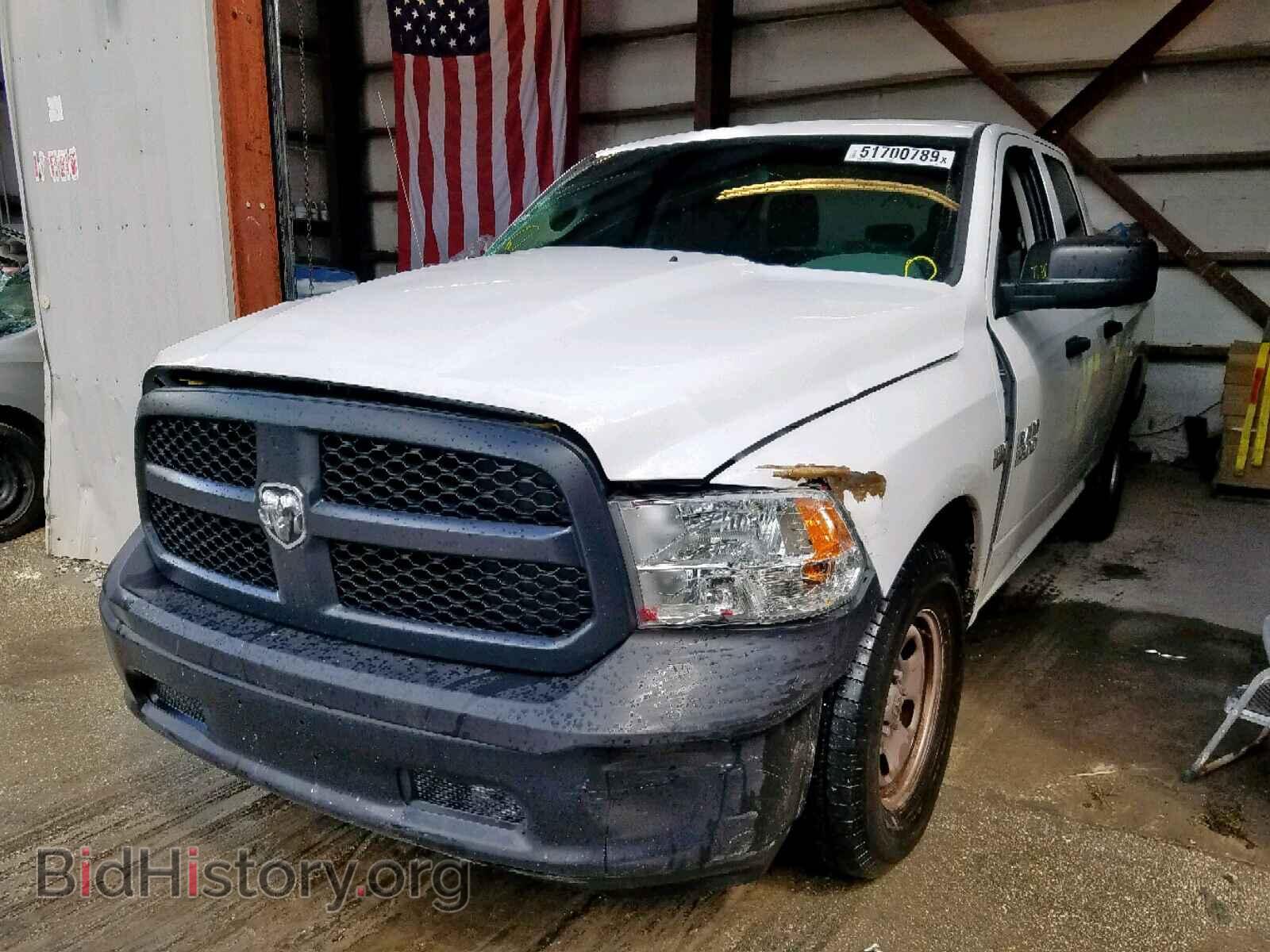 2018 RAM 1500 ST - VIN: 1C6RR6FT2JS201784 - Фото 2