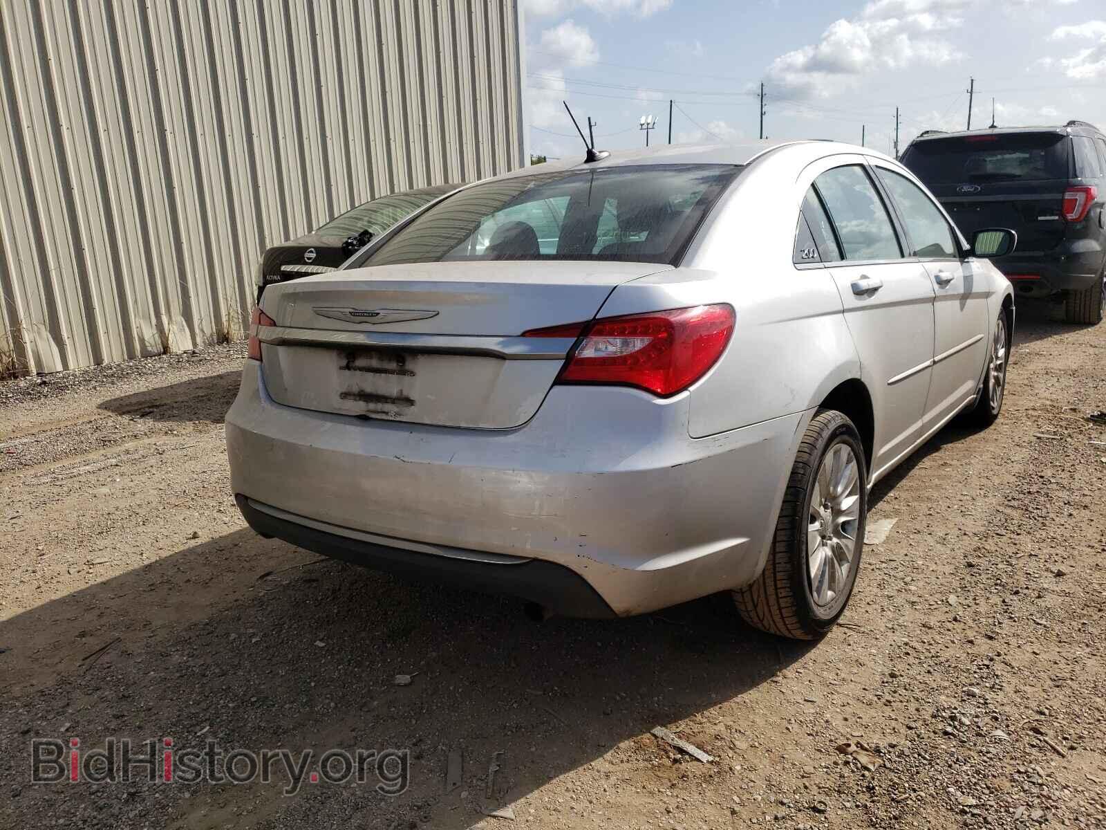 2012 CHRYSLER 200 - VIN: 1C3CCBAB8CN191811 - Фото 4