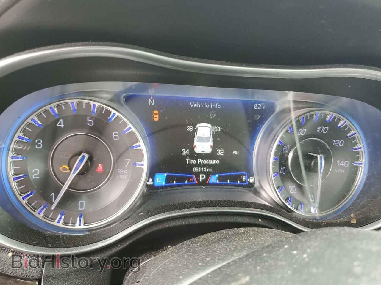 2019 CHRYSLER 300 - VIN: 2C3CCAEG3KH563014 - Фото 9