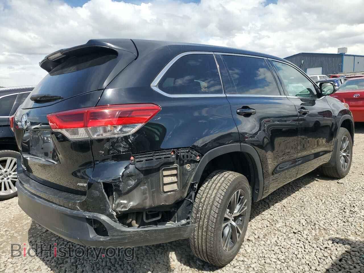 2018 TOYOTA HIGHLANDER - VIN: 5TDBZRFH2JS875952 - Фото 3