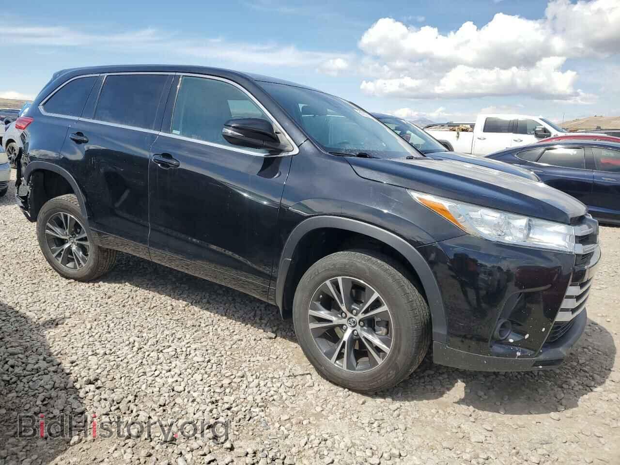 2018 TOYOTA HIGHLANDER - VIN: 5TDBZRFH2JS875952 - Фото 4