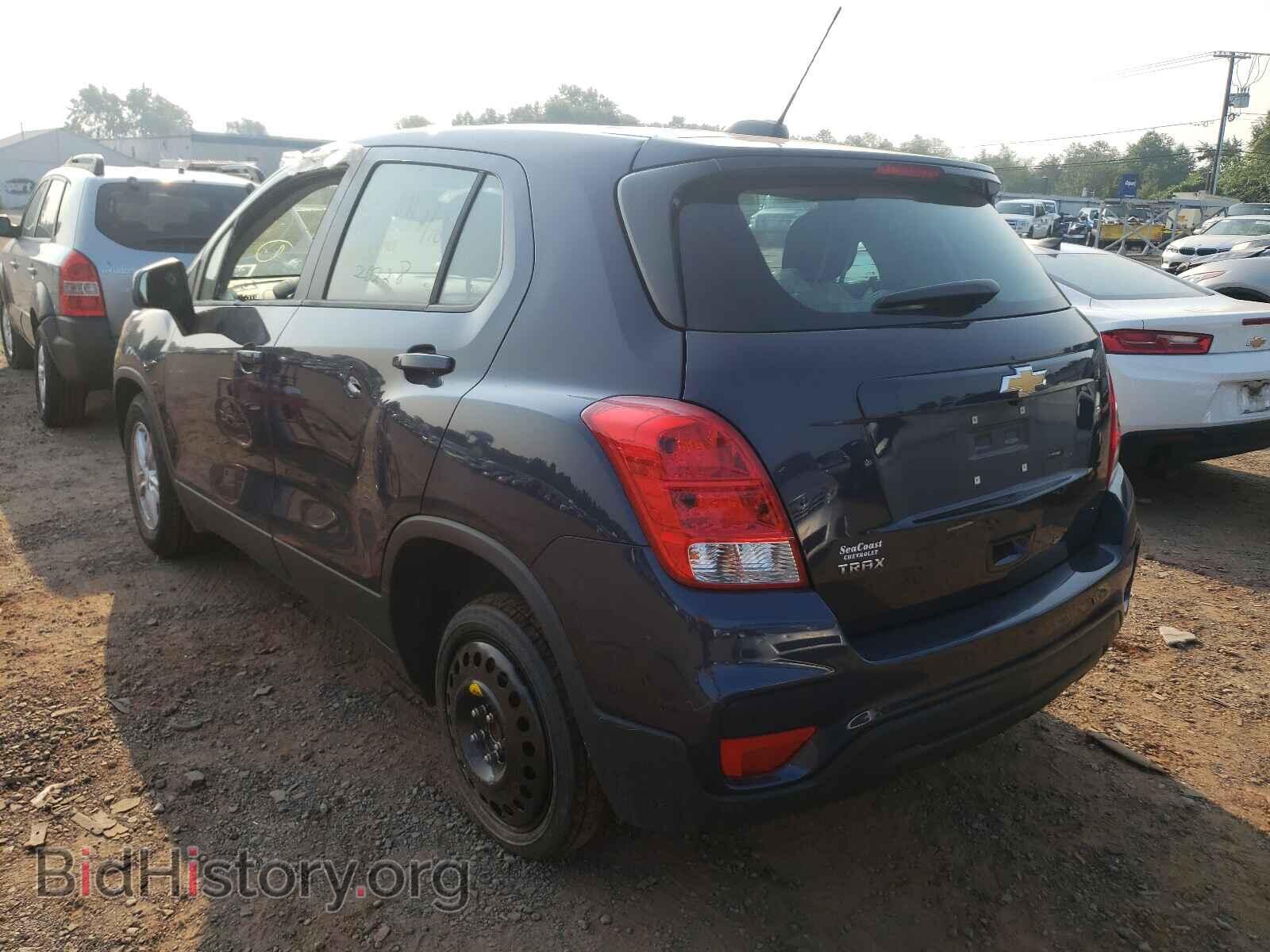 2019 CHEVROLET TRAX - VIN: 3GNCJKSB3KL256389 - Фото 3