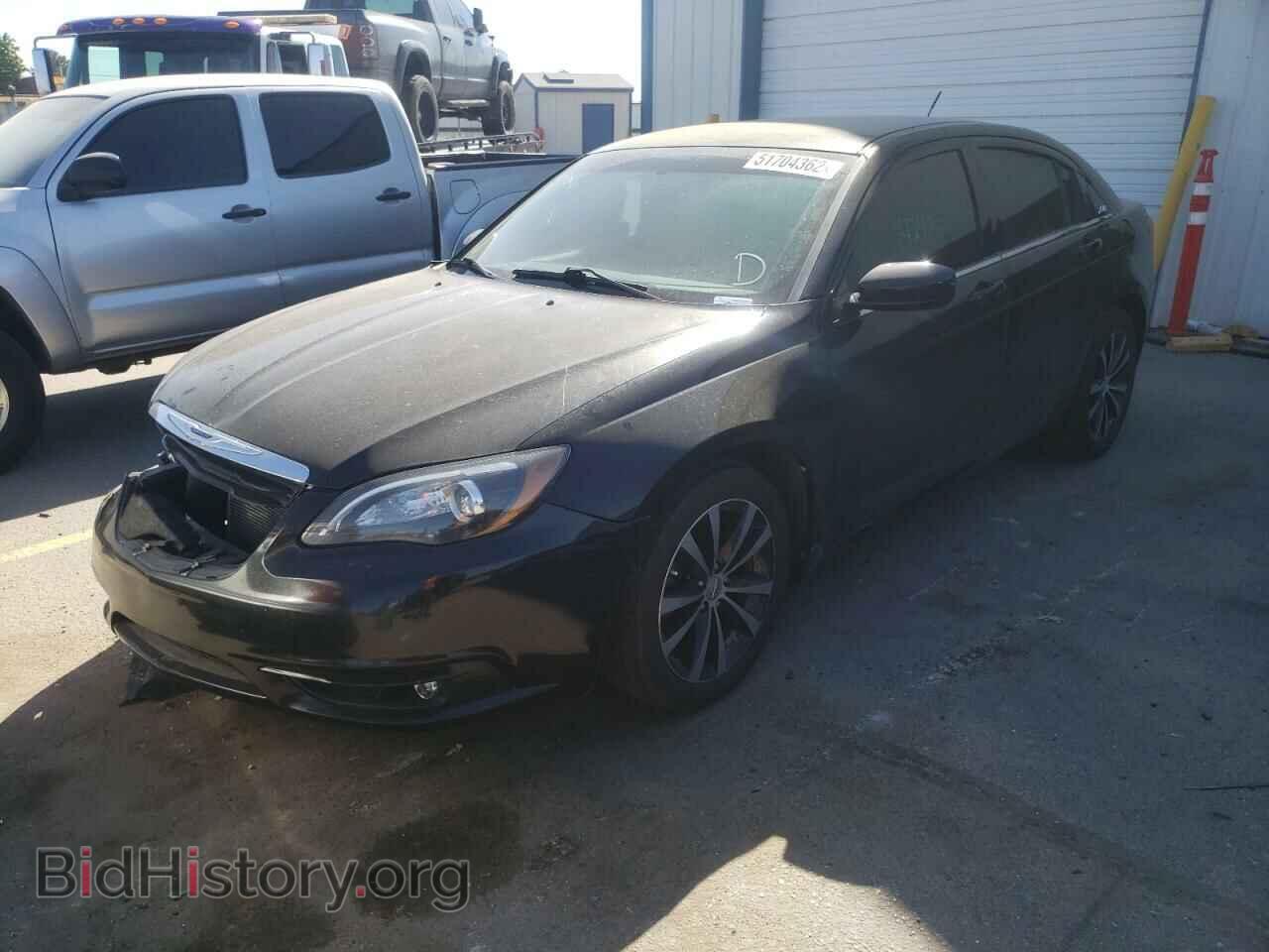 2013 CHRYSLER 200 - VIN: 1C3CCBCG0DN738905 - Photo 2