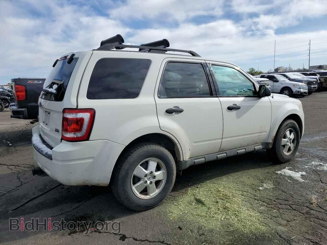 2011 FORD ESCAPE - VIN: 1FMCU9DG2BKC46841 - Фото 3