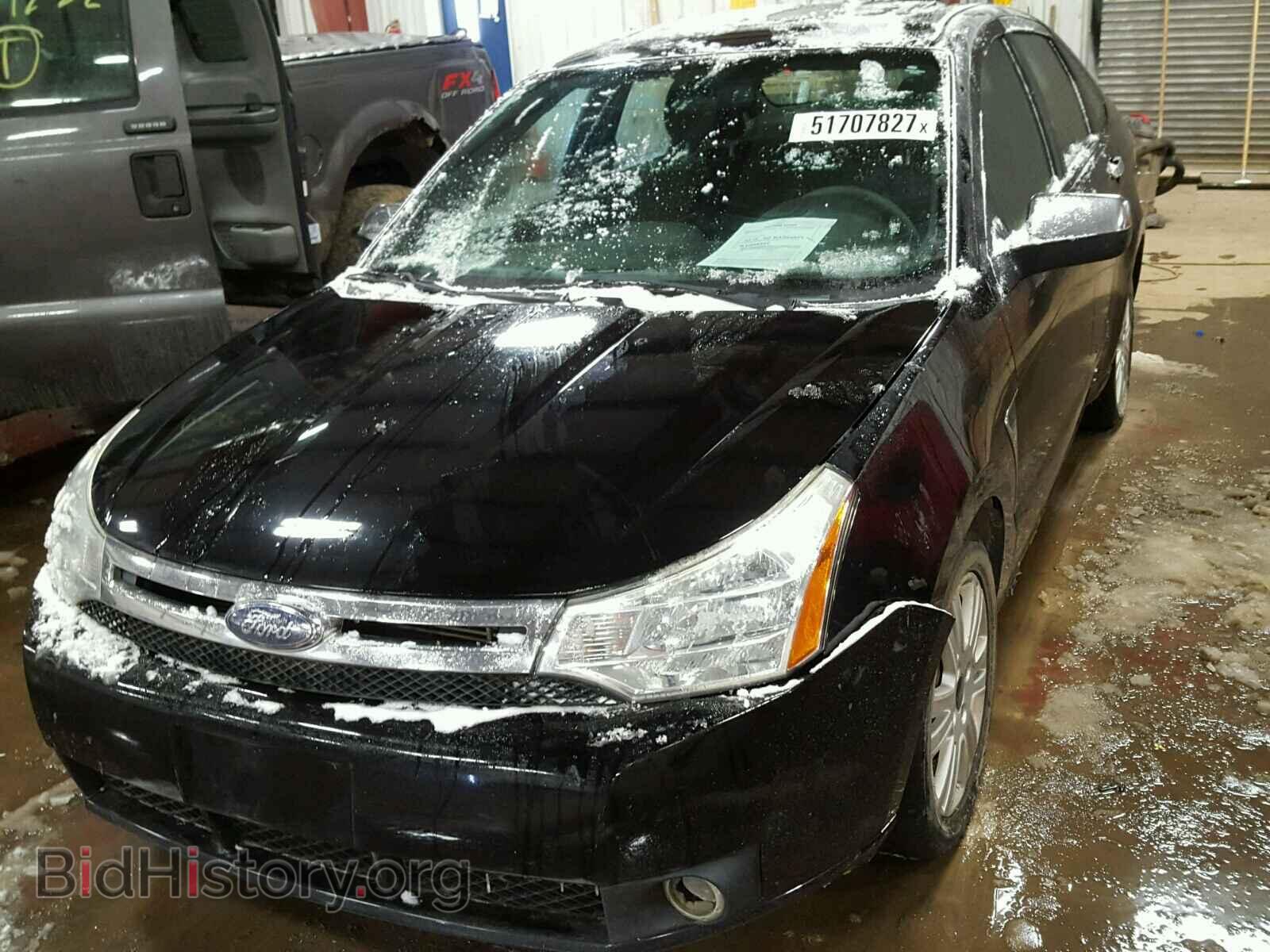 2008 FORD FOCUS - VIN: 1FAHP35N08W105463 - Фото 2