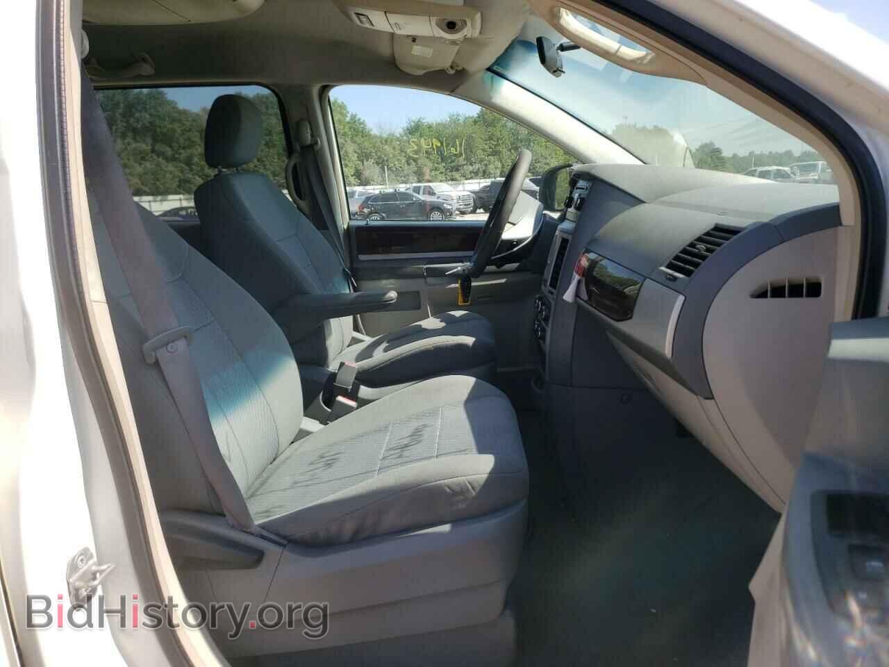2010 CHRYSLER MINIVAN - VIN: 2A4RR5D17AR249717 - Фото 5