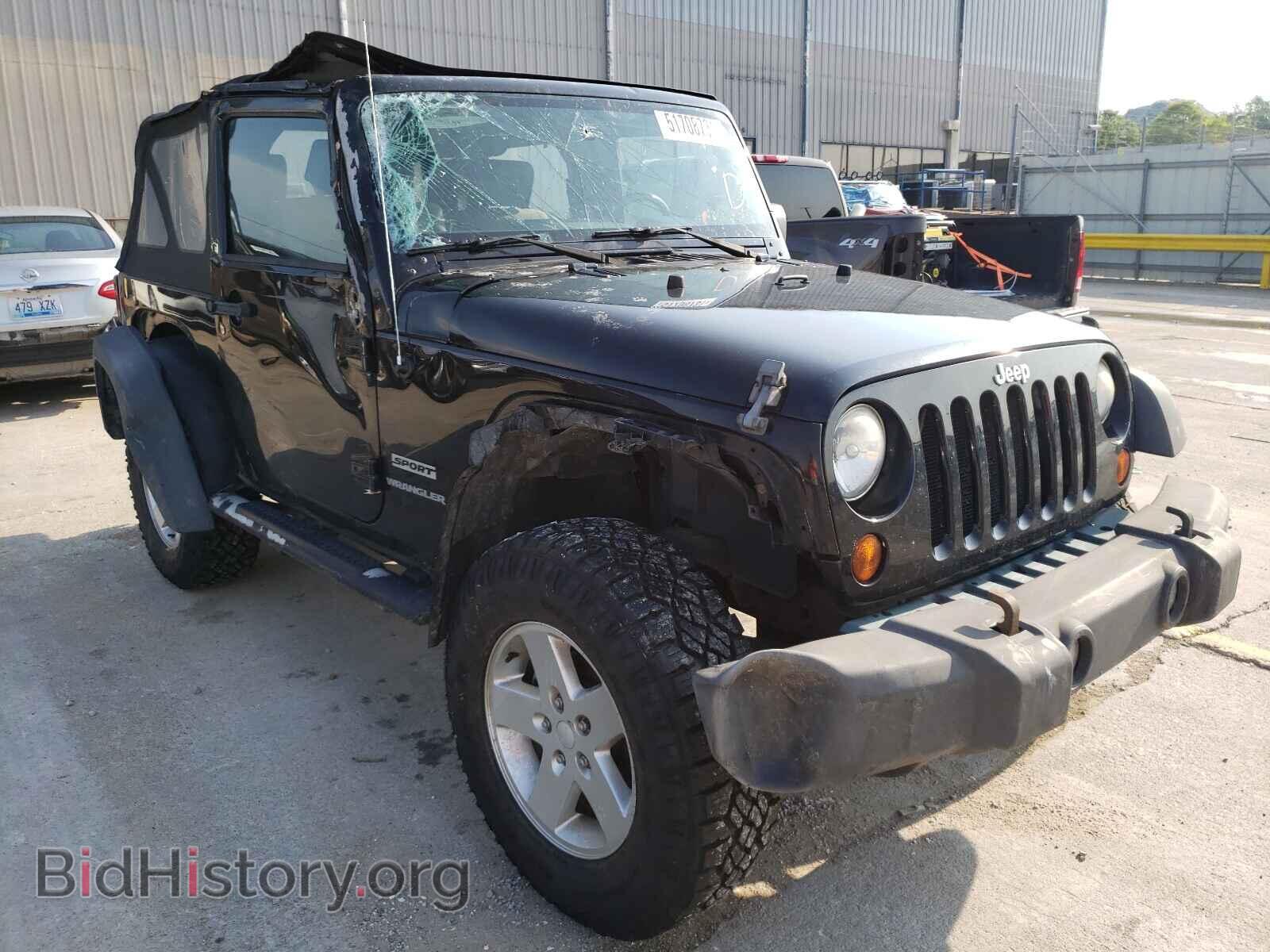 Photo 1J4AA2D16AL124428 - JEEP WRANGLER 2010