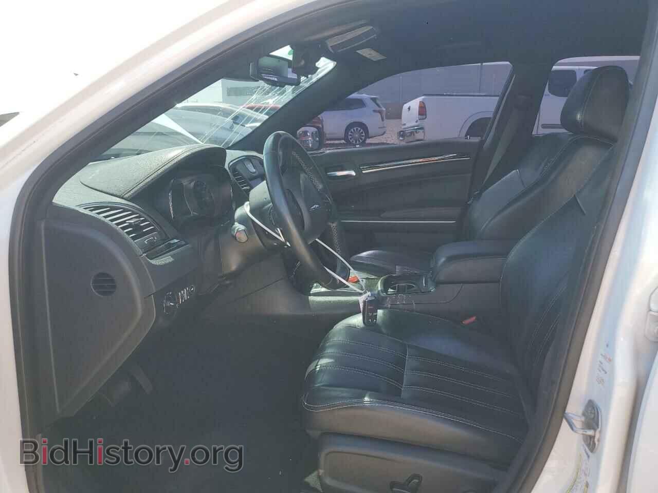 2019 CHRYSLER 300 - VIN: 2C3CCAGG0KH539766 - Фото 7