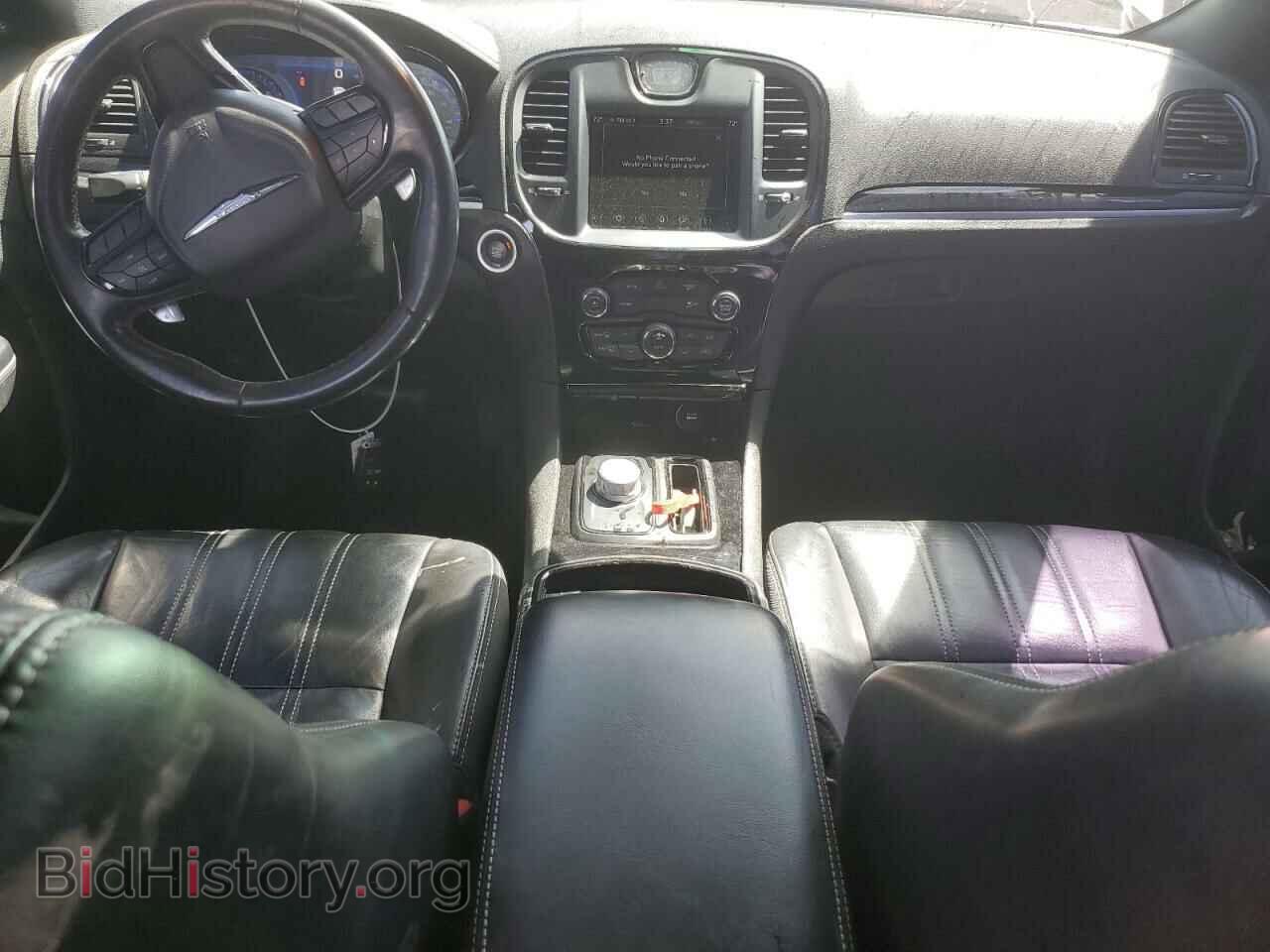 2019 CHRYSLER 300 - VIN: 2C3CCAGG0KH539766 - Фото 8