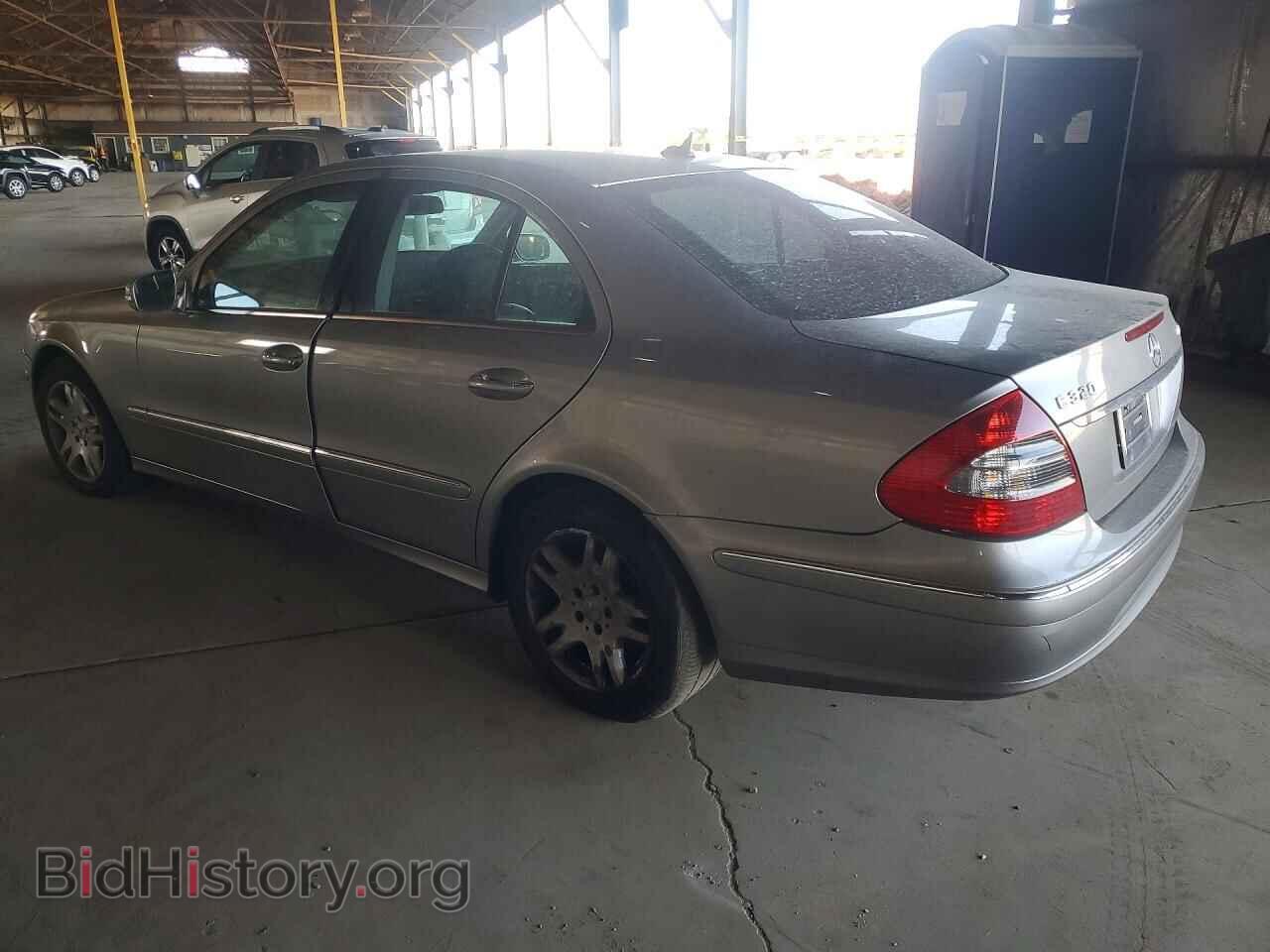 2007 MERCEDES-BENZ E-CLASS - VIN: WDBUF22X77B072946 - Photo 2