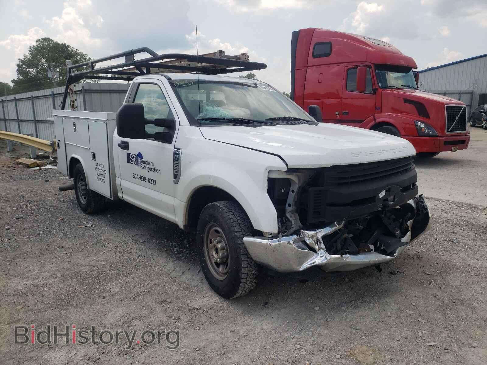 Фотография 1FDBF2A67HED39449 - FORD F250 2017