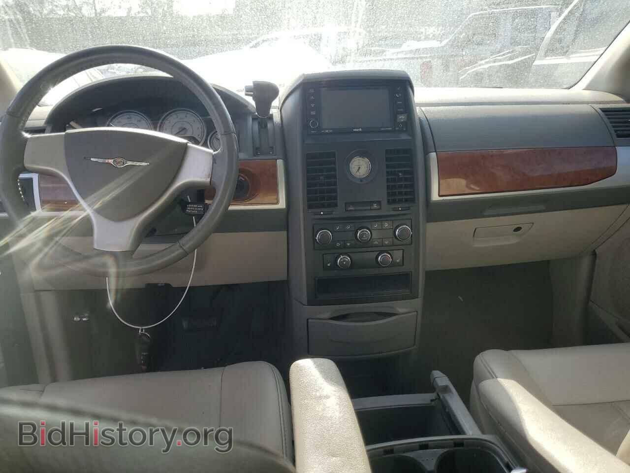 2008 CHRYSLER MINIVAN - VIN: 2A8HR54P78R129408 - Фото 8