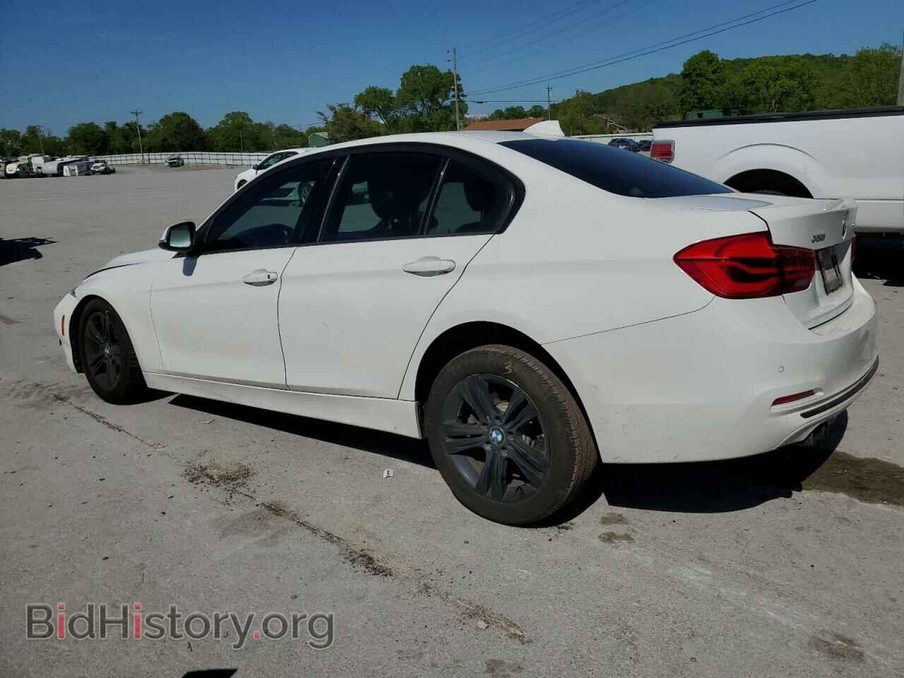 2016 BMW 3 SERIES - VIN: WBA8E3G51GNU05947 - Фото 2