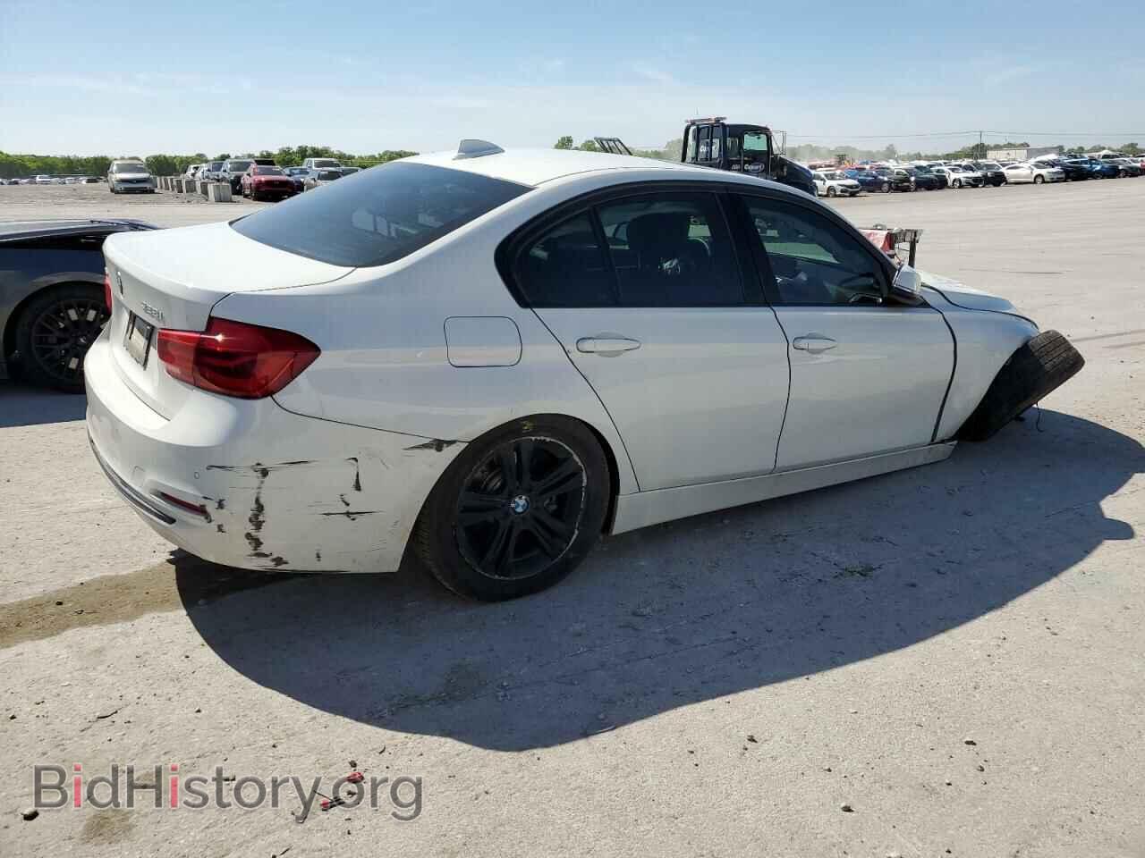 2016 BMW 3 SERIES - VIN: WBA8E3G51GNU05947 - Фото 3
