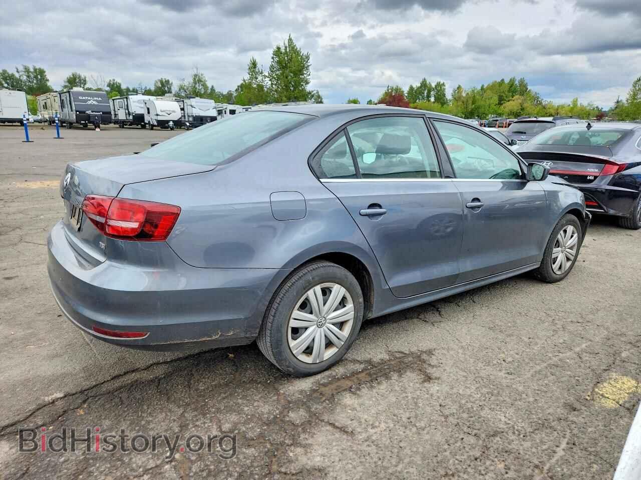 2017 VOLKSWAGEN JETTA - VIN: 3VW2B7AJ2HM276592 - Фото 3