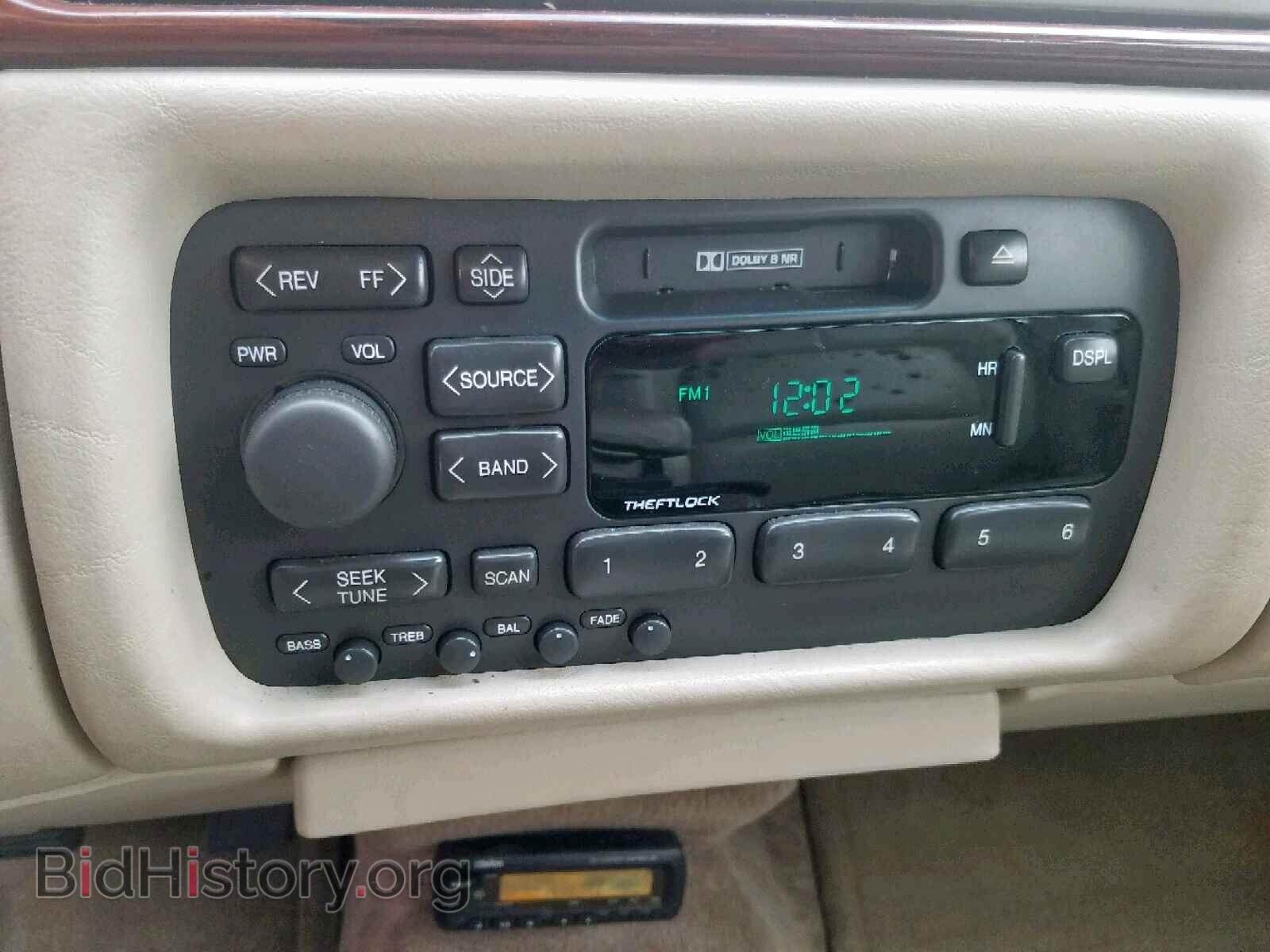 1998 CADILLAC DEVILLE - VIN: 1G6KD54Y2WU768402 - Photo 9