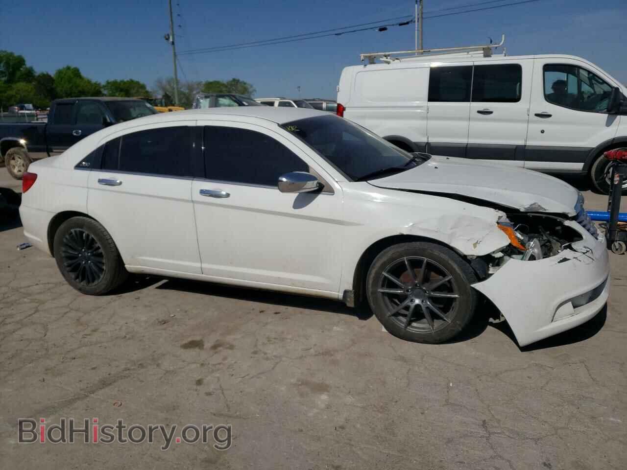 2013 CHRYSLER 200 - VIN: 1C3CCBCG8DN603199 - Фото 4