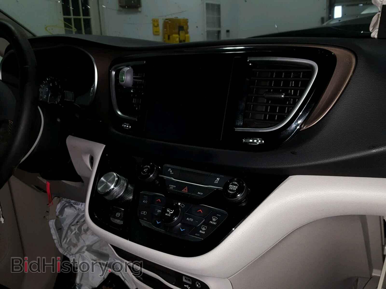 2017 CHRYSLER PACIFICA T - VIN: 2C4RC1EG4HR559823 - Photo 9