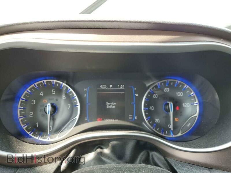 2019 Chrysler PACIFICA (VIN 2C4RC1BG1KR539668) — photo 9 of 13