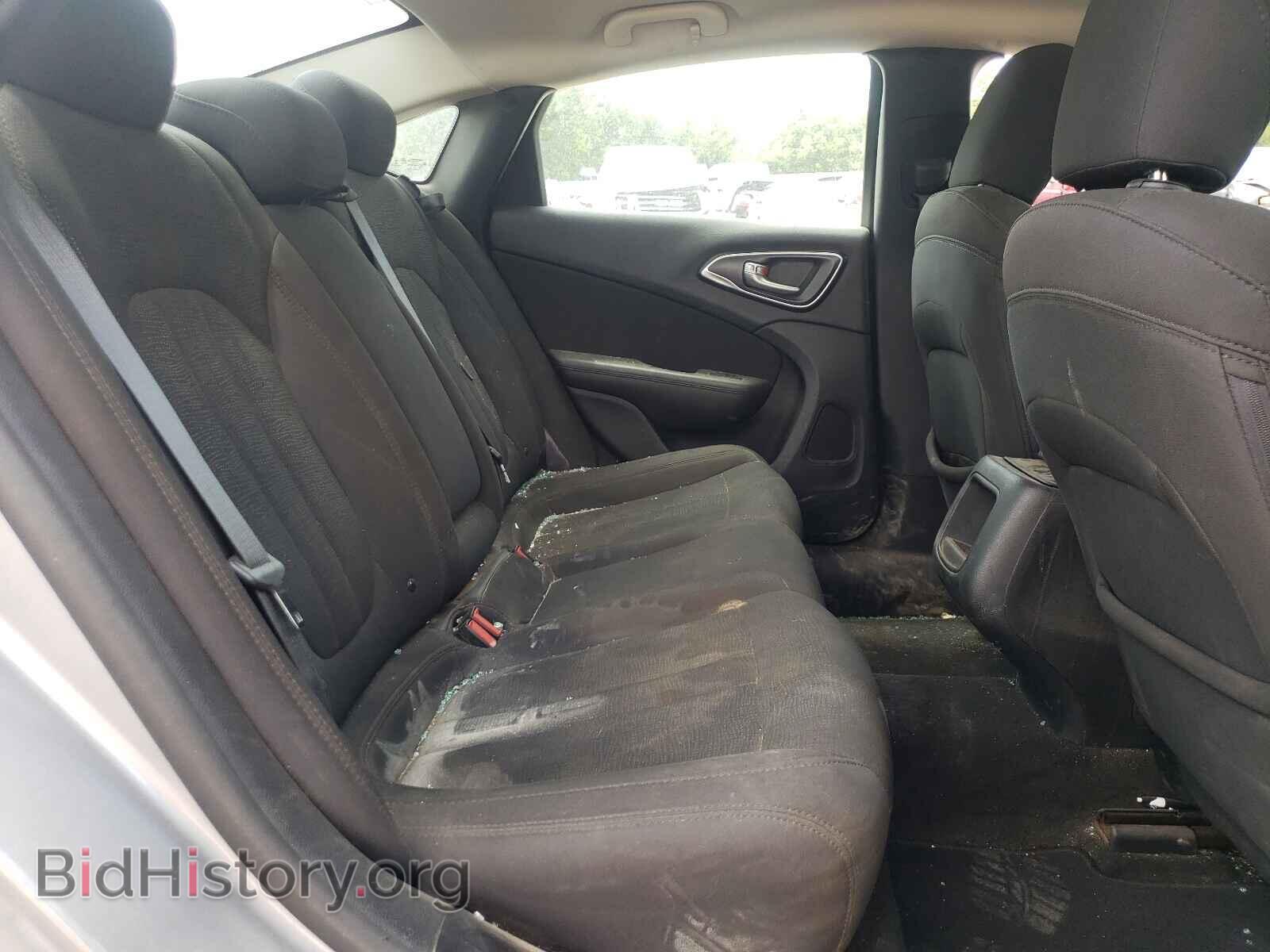 2016 CHRYSLER 200 - VIN: 1C3CCCAB7GN172548 - Фото 6