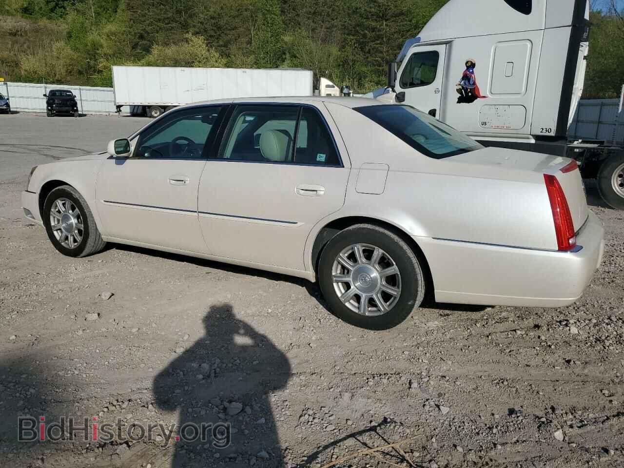 2011 CADILLAC DTS - VIN: 1G6KA5E63BU115786 - Фото 2