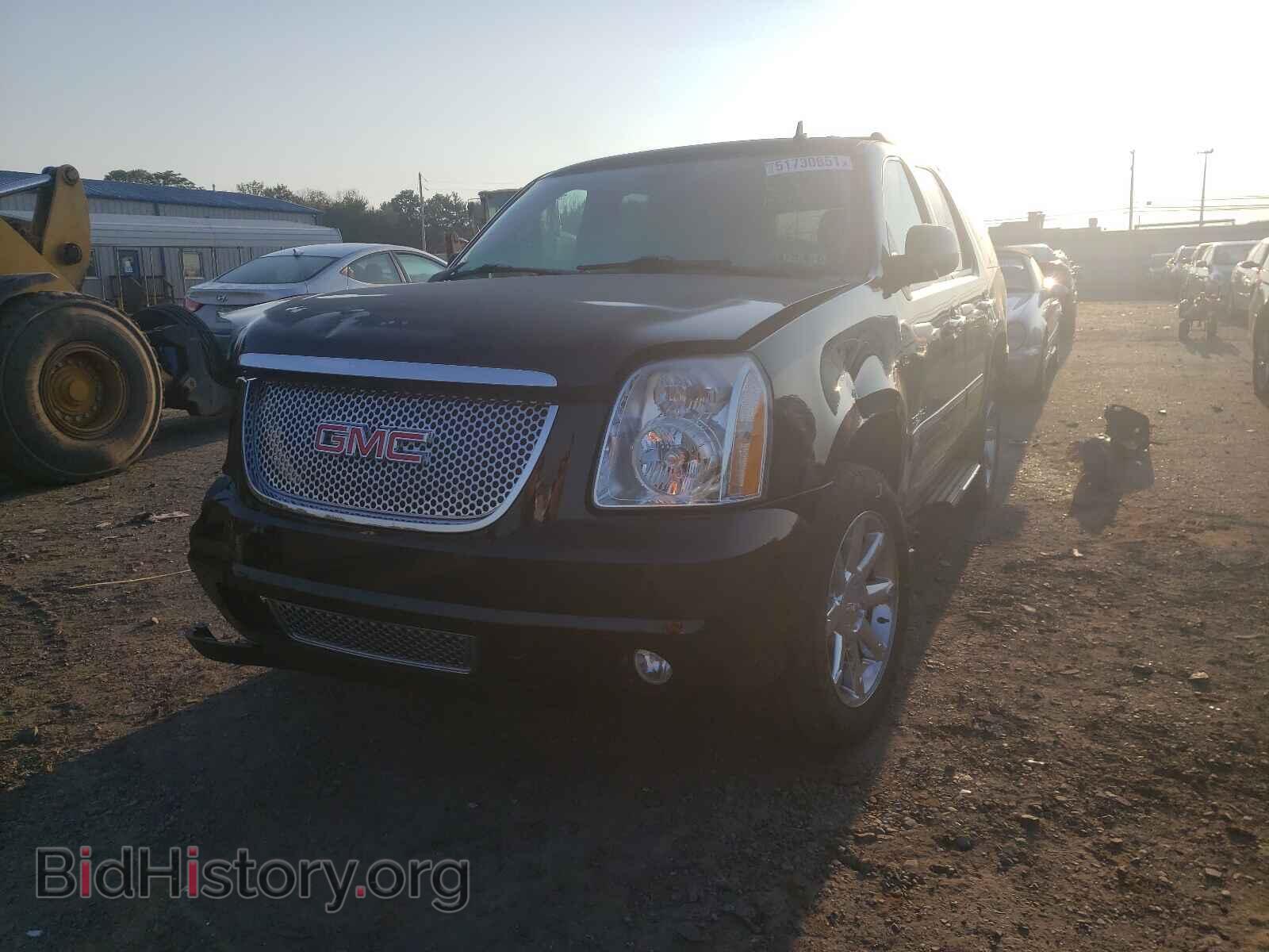 2013 GMC YUKON - VIN: 1GKS2EEF6DR306798 - Фото 2