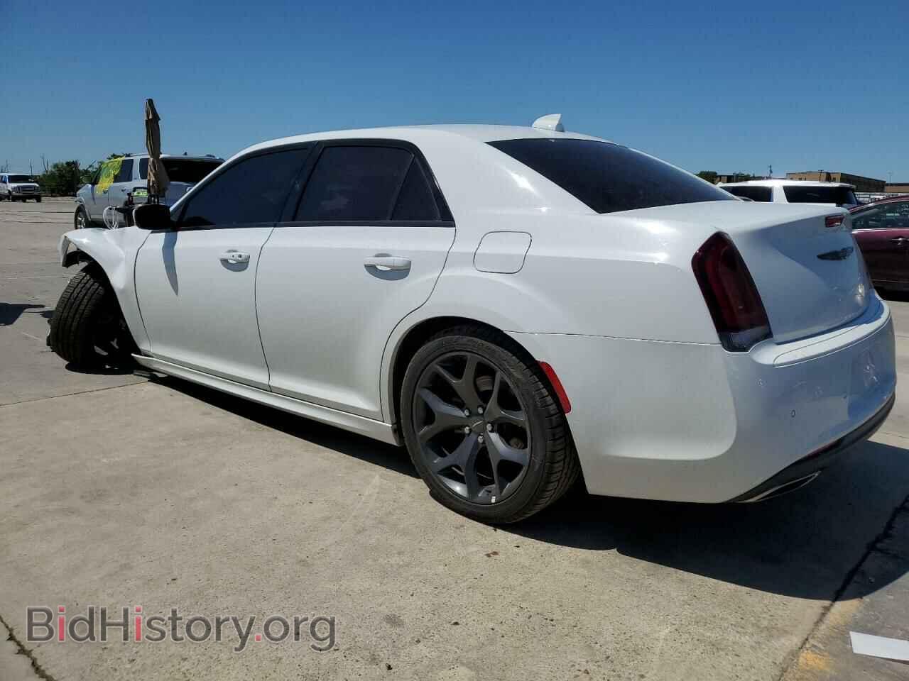 2022 CHRYSLER 300 - VIN: 2C3CCADG2NH104028 - Фото 2