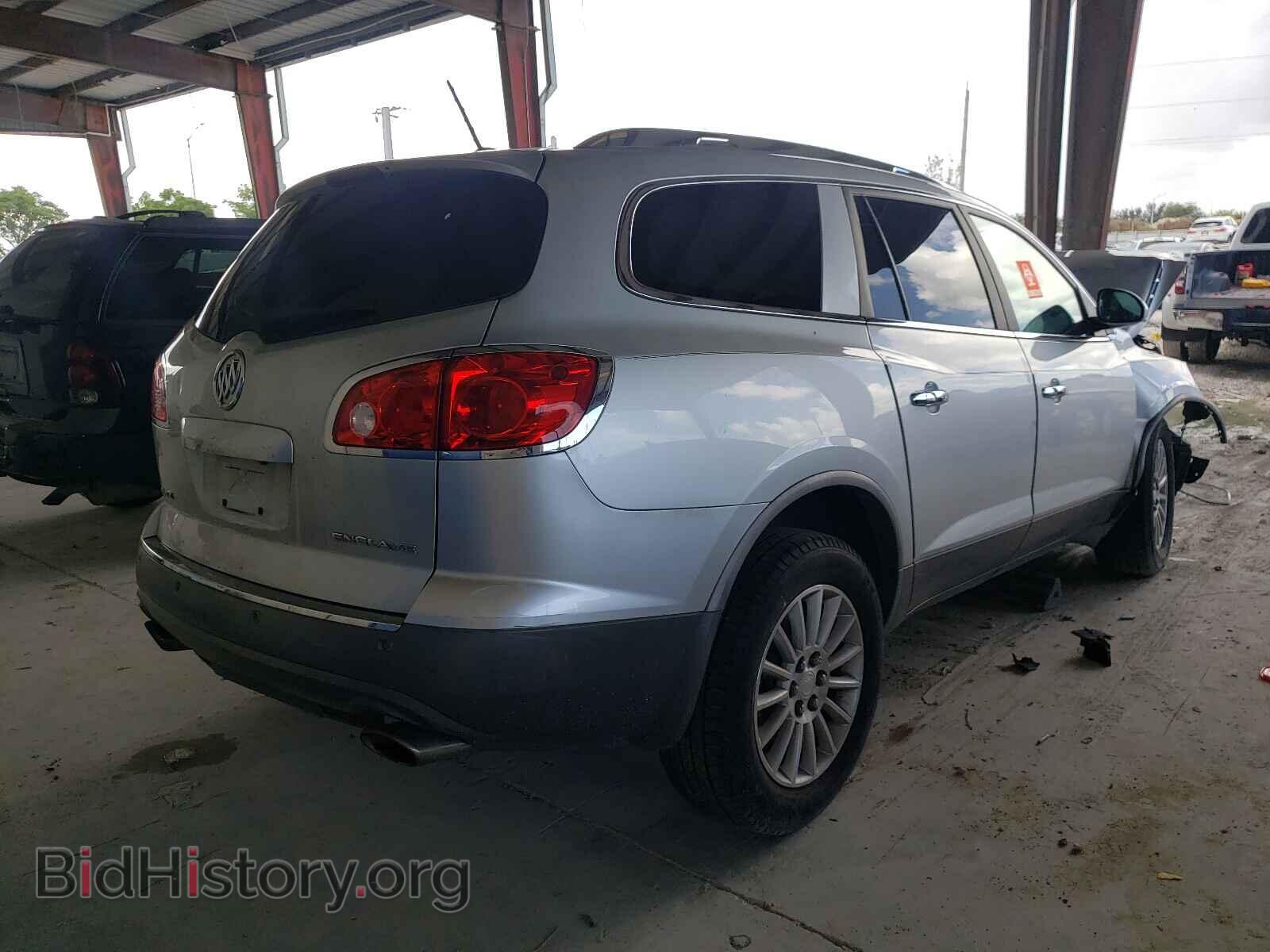 2011 BUICK ENCLAVE - VIN: 5GAKRAED1BJ258963 - Фото 4