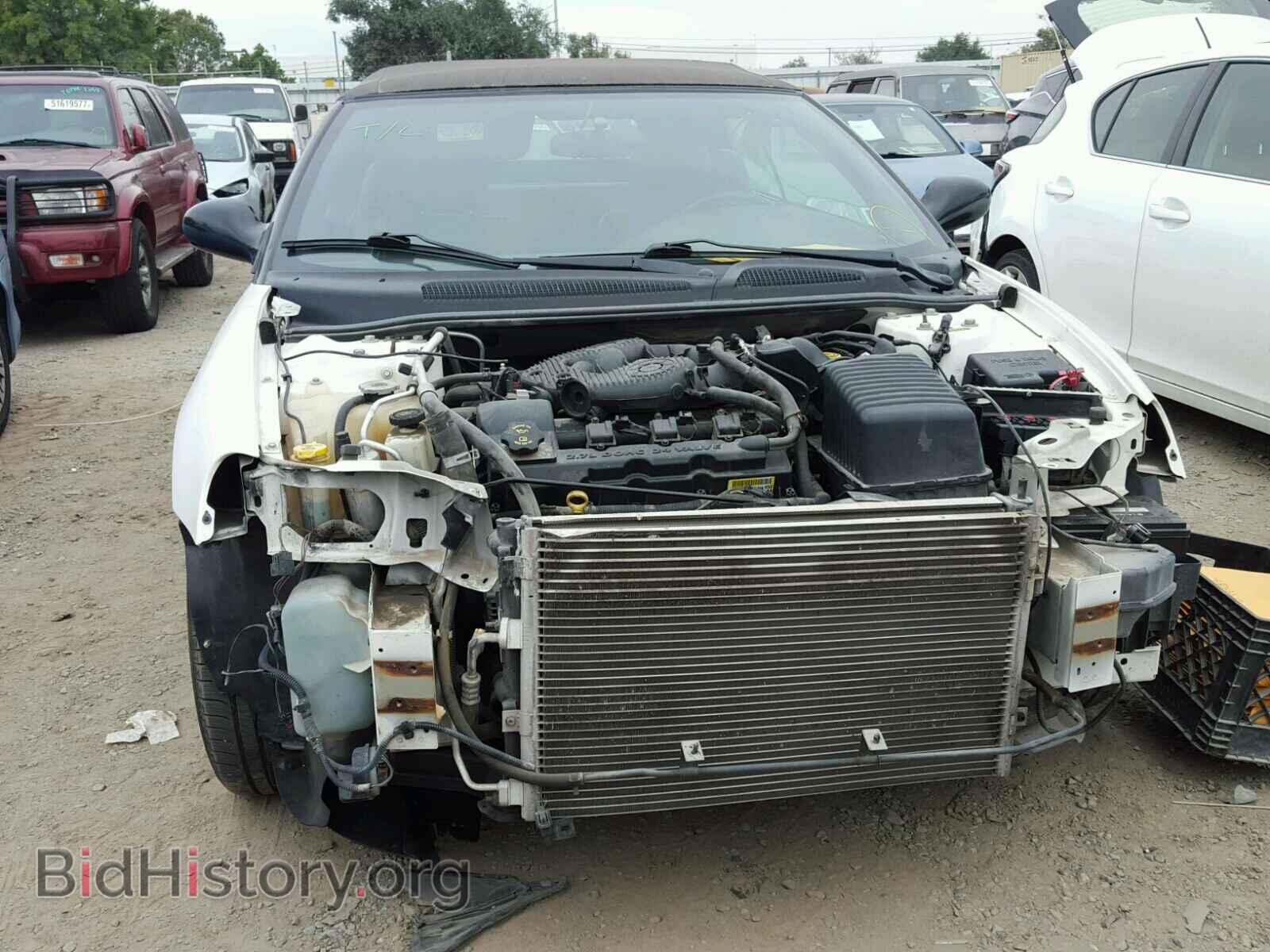 2004 CHRYSLER SEBRING - VIN: 1C3EL55R94N365937 - Фото 9