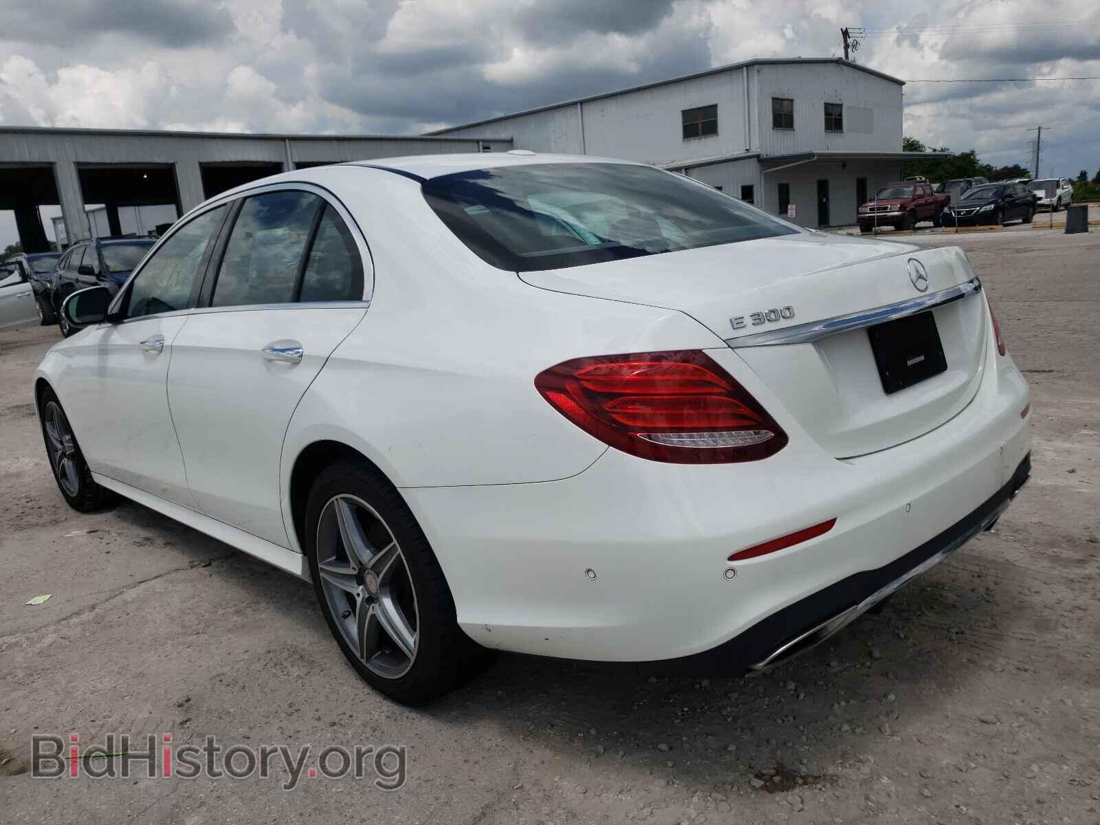 2017 MERCEDES-BENZ E-CLASS - VIN: WDDZF4JB8HA068992 - Фото 3