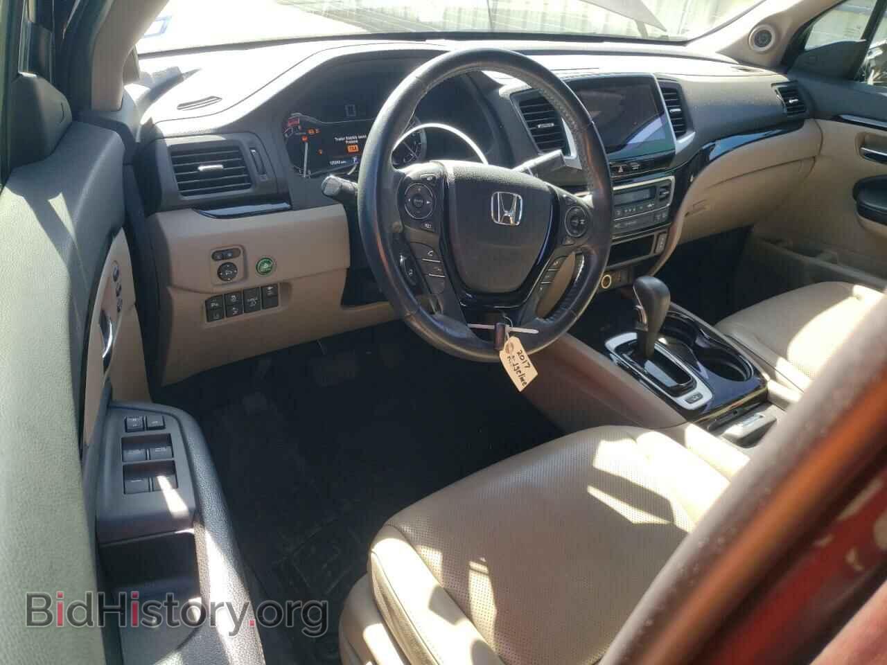 2017 HONDA RIDGELINE - VIN: 5FPYK3F71HB034018 - Photo 8