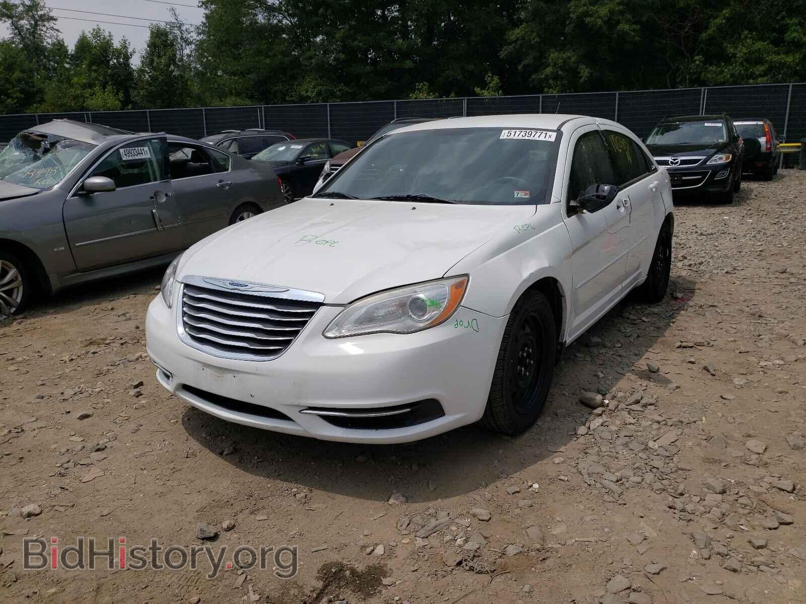 2012 CHRYSLER 200 - VIN: 1C3CCBAB5CN207673 - Фото 2