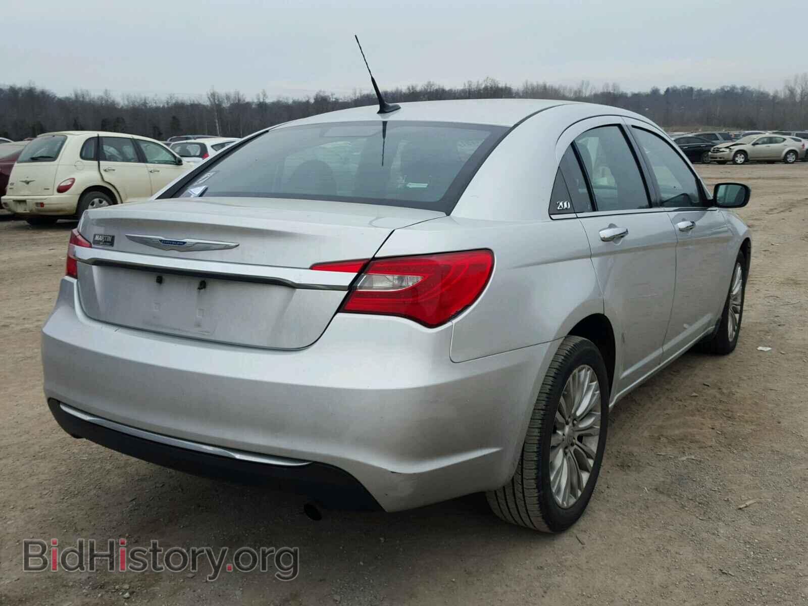 2011 CHRYSLER 200 - VIN: 1C3BC2FB1BN525504 - Фото 4