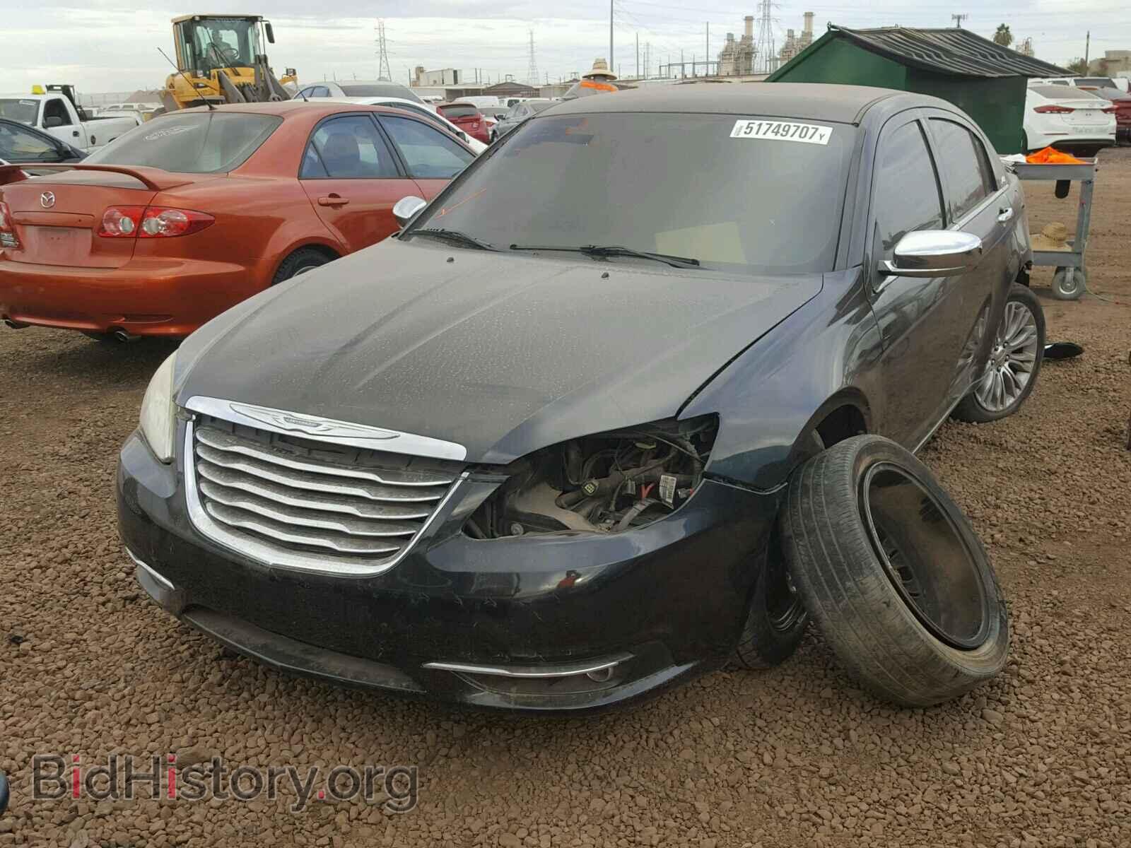 2011 CHRYSLER 200 - VIN: 1C3BC2FG9BN516609 - Фото 2
