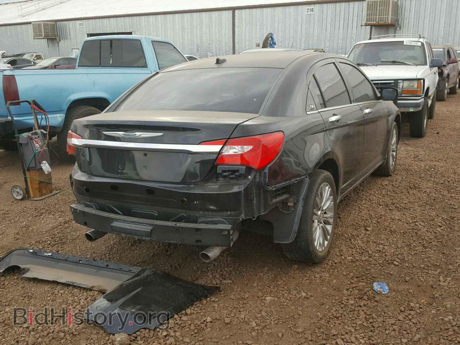 2011 CHRYSLER 200 - VIN: 1C3BC2FG9BN516609 - Фото 4
