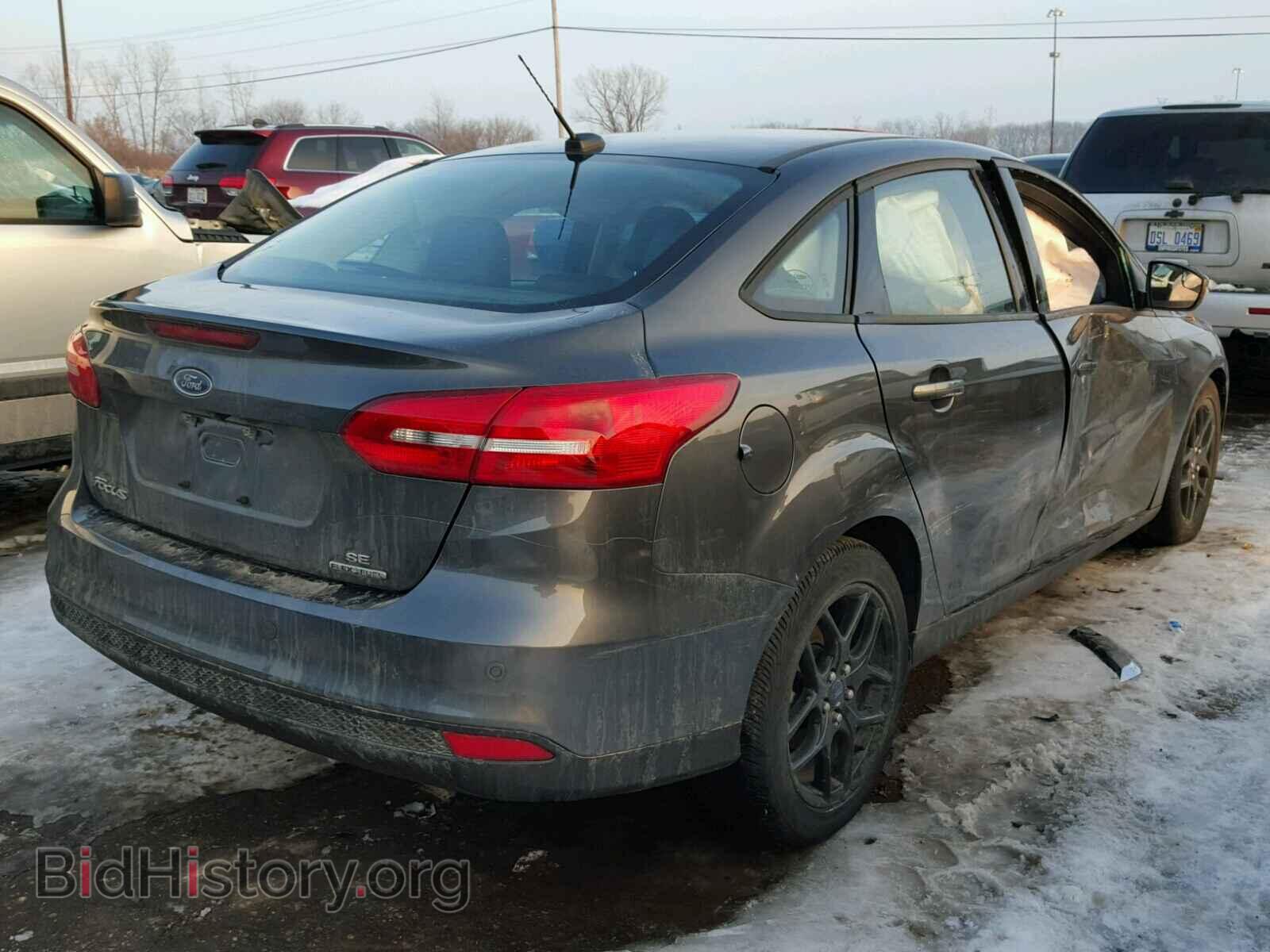 2016 FORD FOCUS - VIN: 1FADP3F26GL212102 - Photo 4